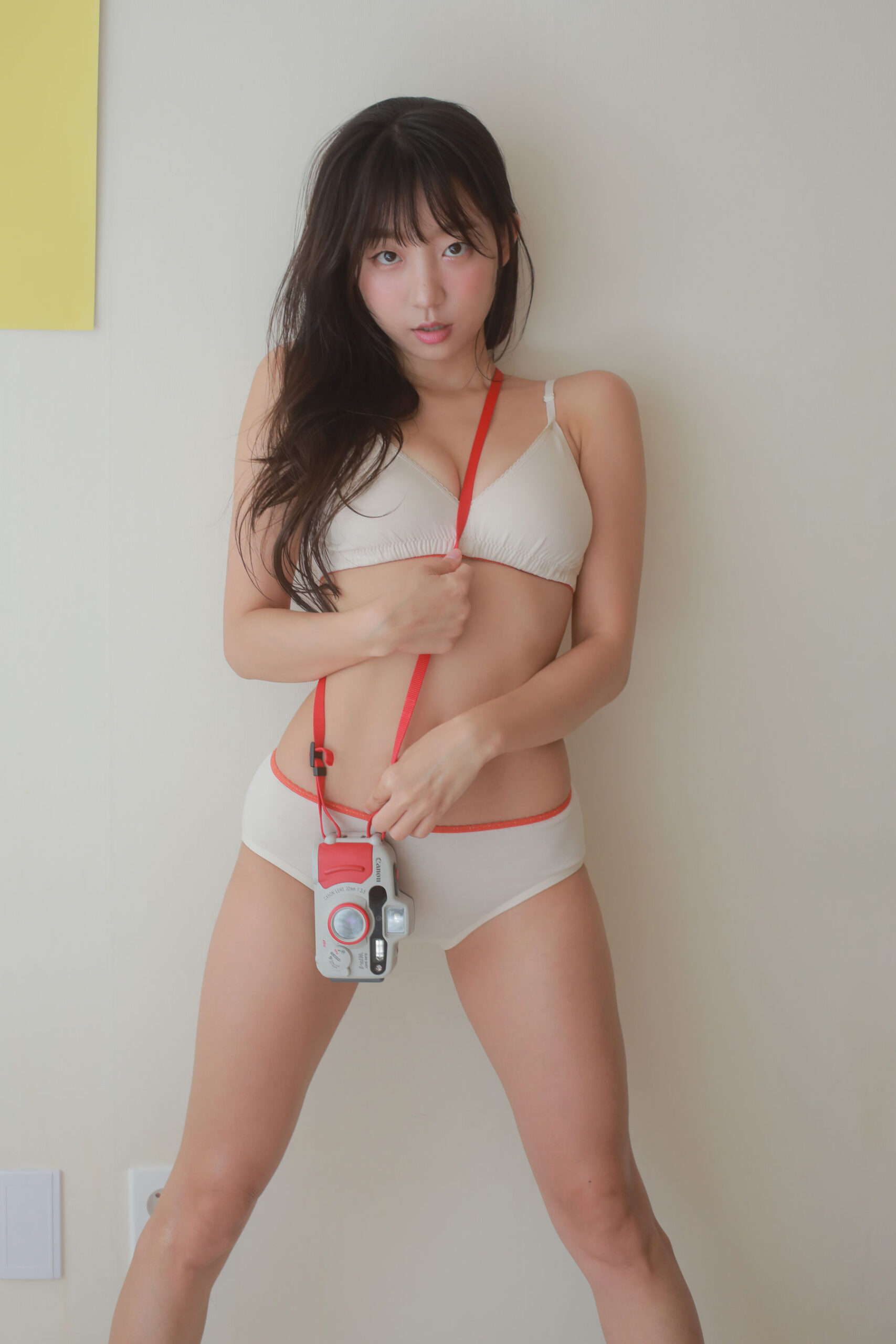 Eunji Pyo Vol.02 – Home 米色内衣 日韩写真-第3张