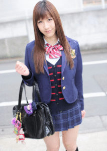 山咲麻里奈
