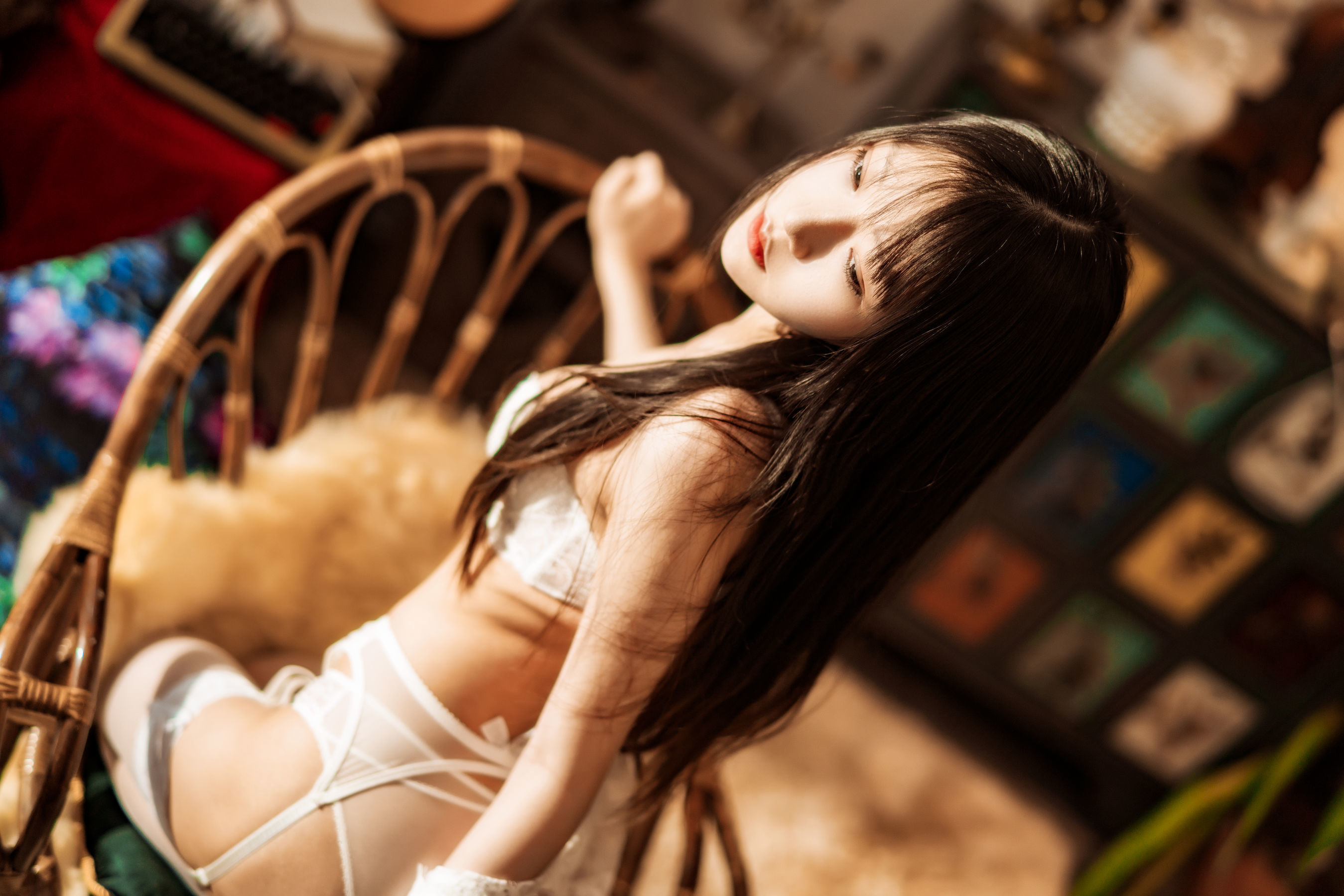 香草喵露露 – 室内白色蕾丝 Cosplay-第17张