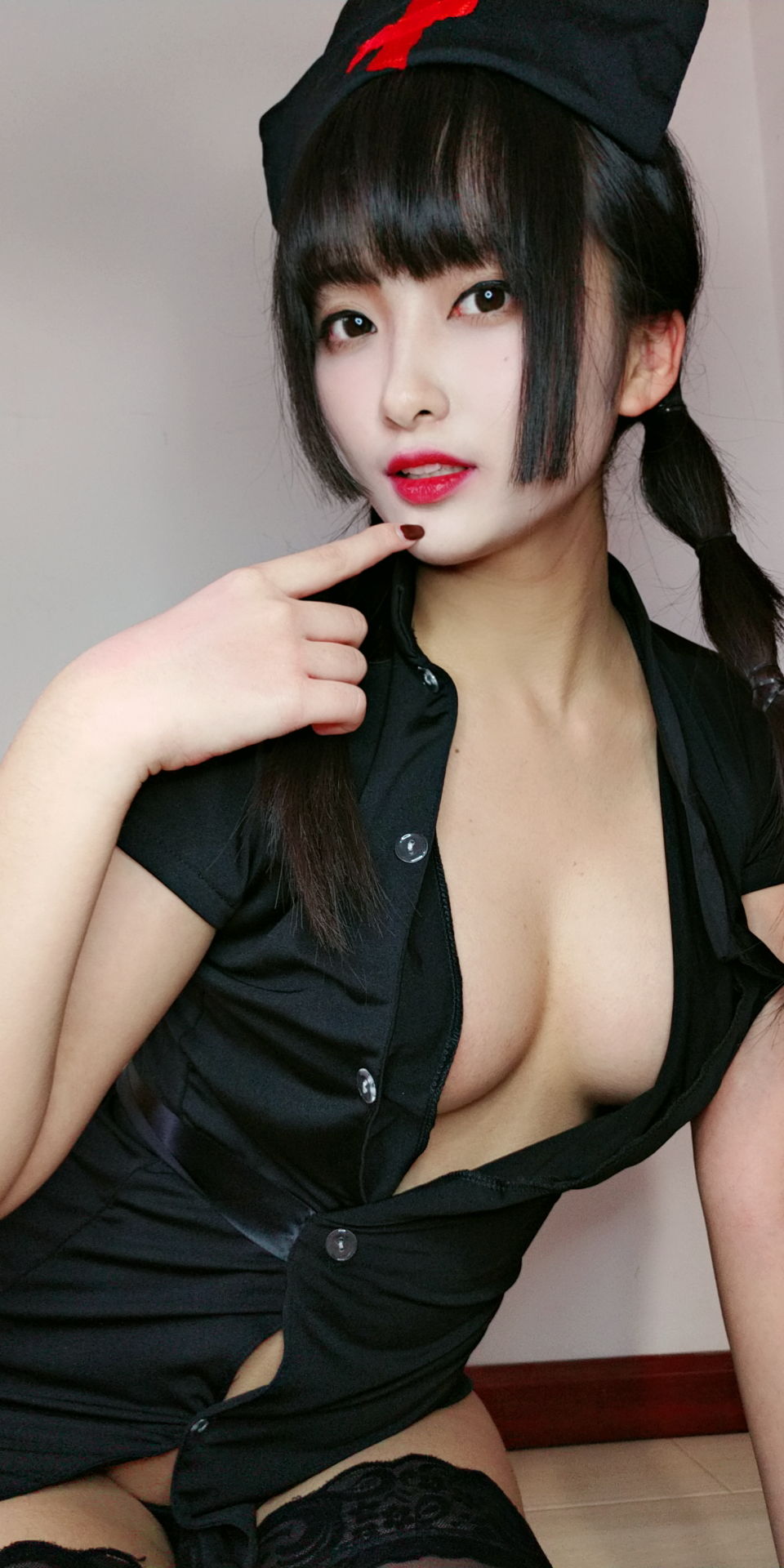 [Cosplay写真] 动漫博主洛璃LoLiSAMA – 情人节小护士 Cosplay-第87张