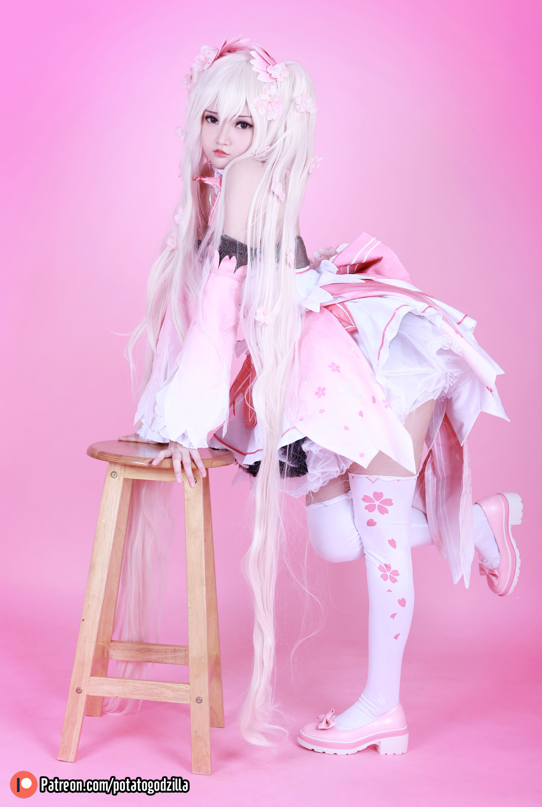 Coser小姐姐Potato Godzilla – Sakura Miku Cosplay-第13张