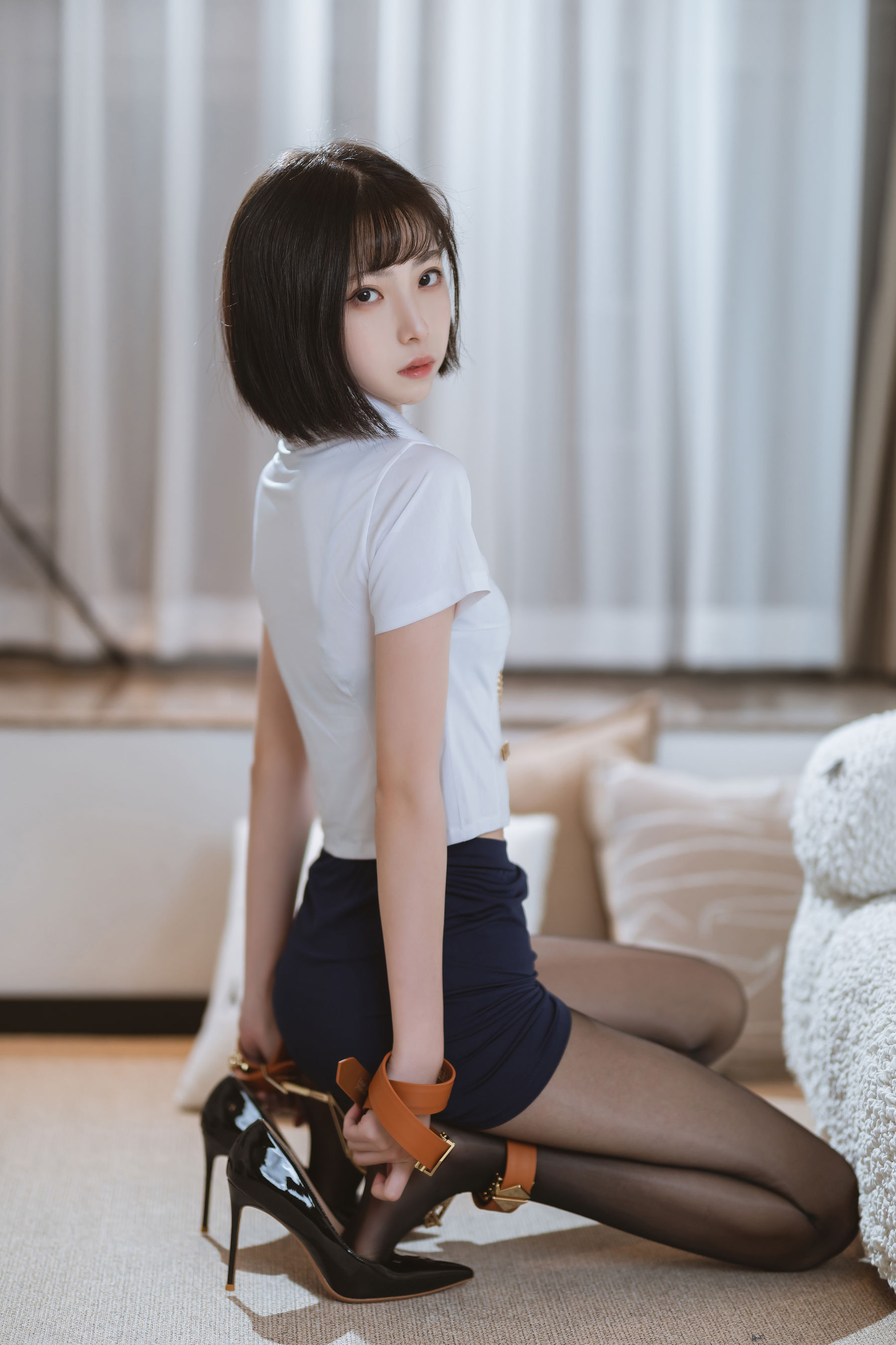许岚(叁月life) – 束缚黑丝 Cosplay-第42张