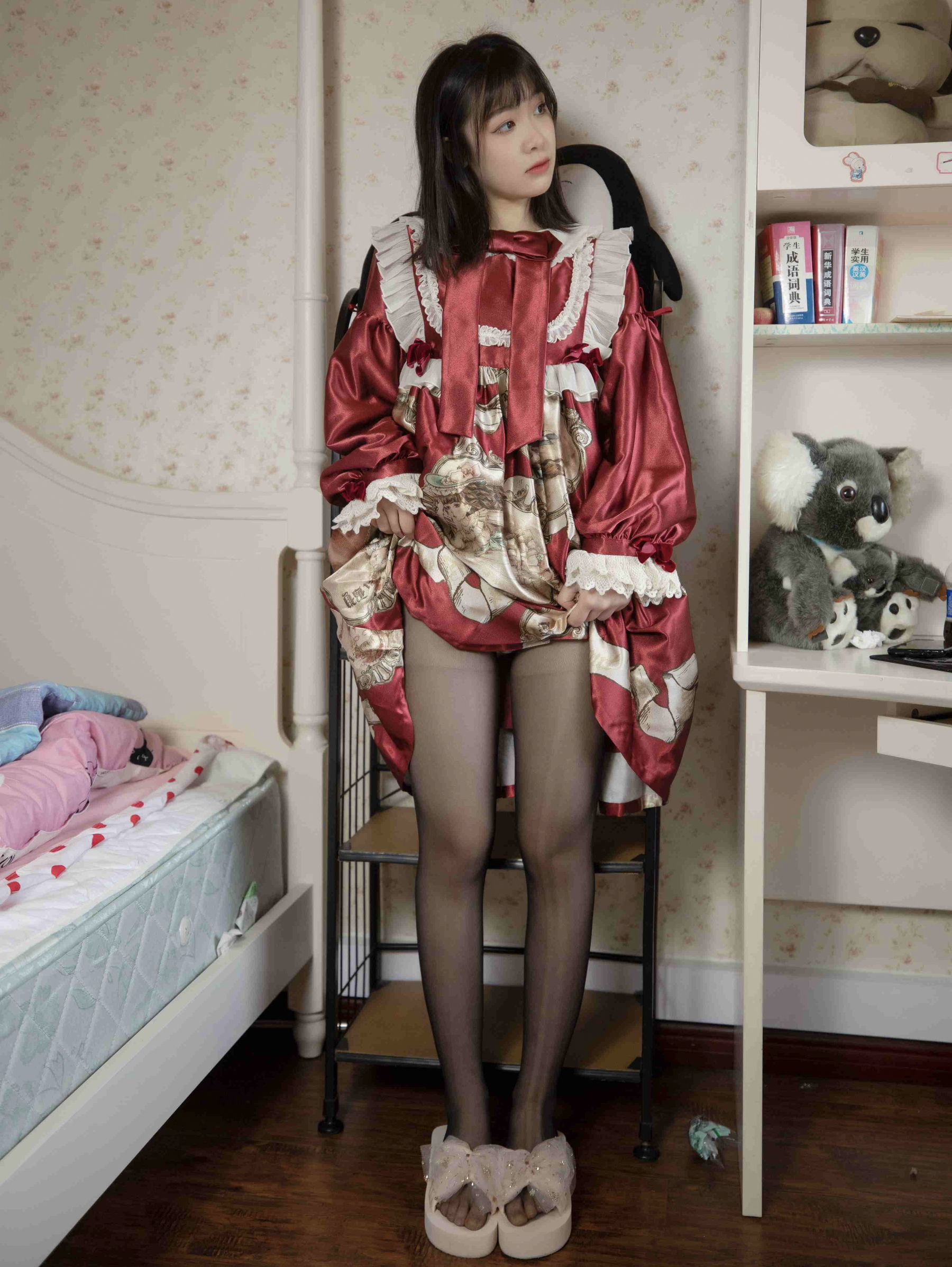 幻琪琪 – 红色Lolita 黑丝 Cosplay-第10张