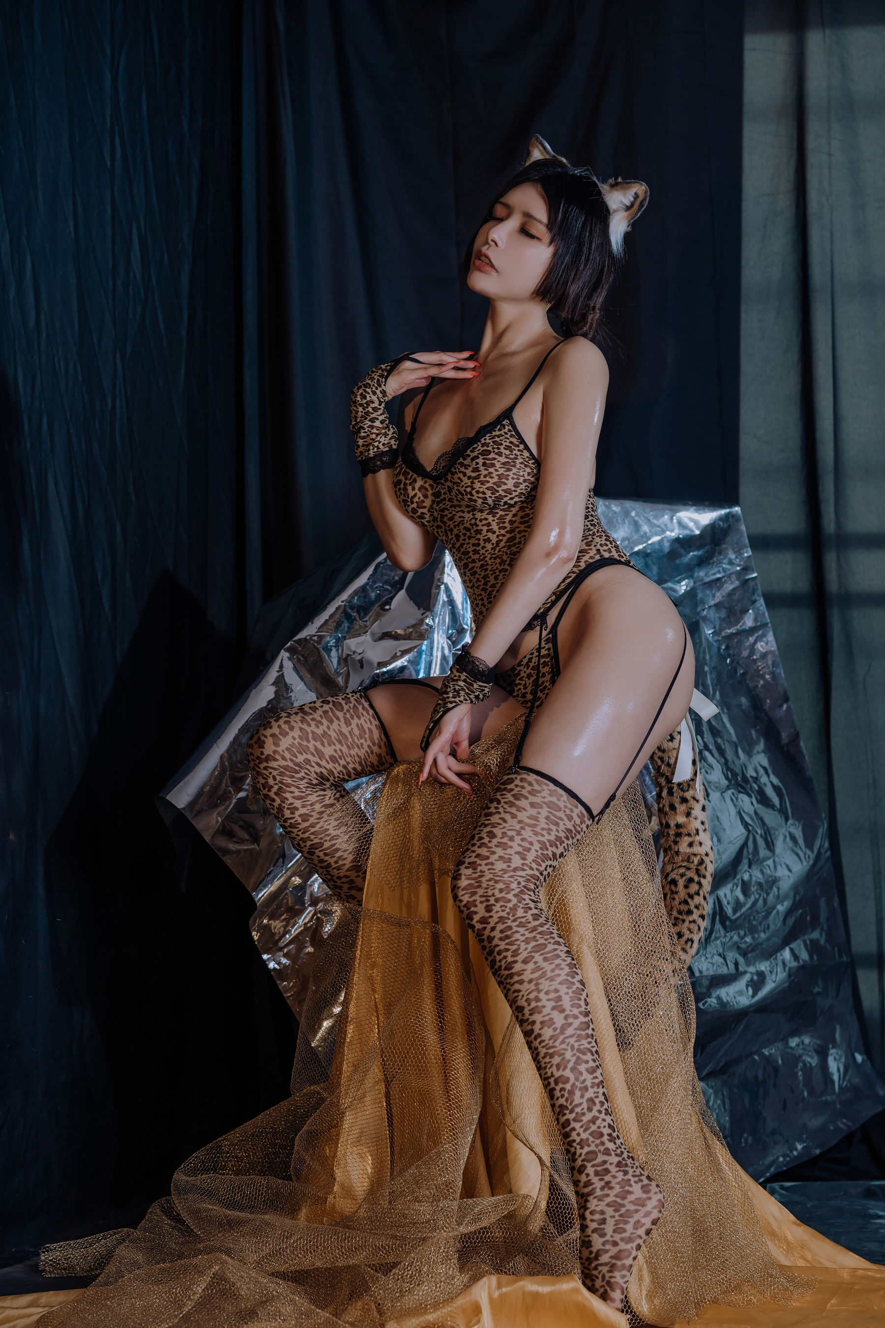 秋和柯基(夏小秋秋秋) – 兽耳娘 豹女 Cosplay-第1张
