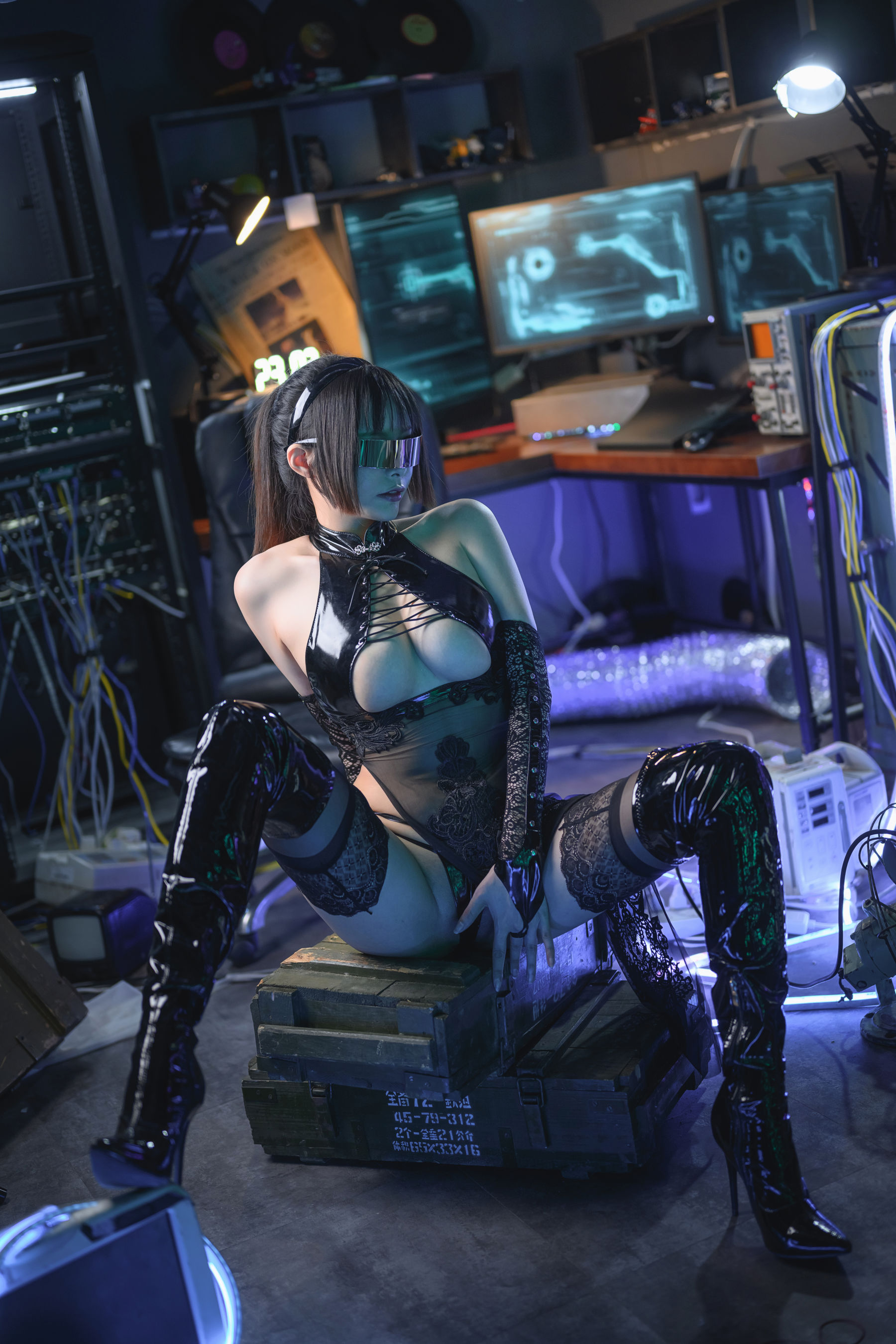 秋和柯基(夏小秋秋秋) – VR女友(现实篇) Cosplay-第6张