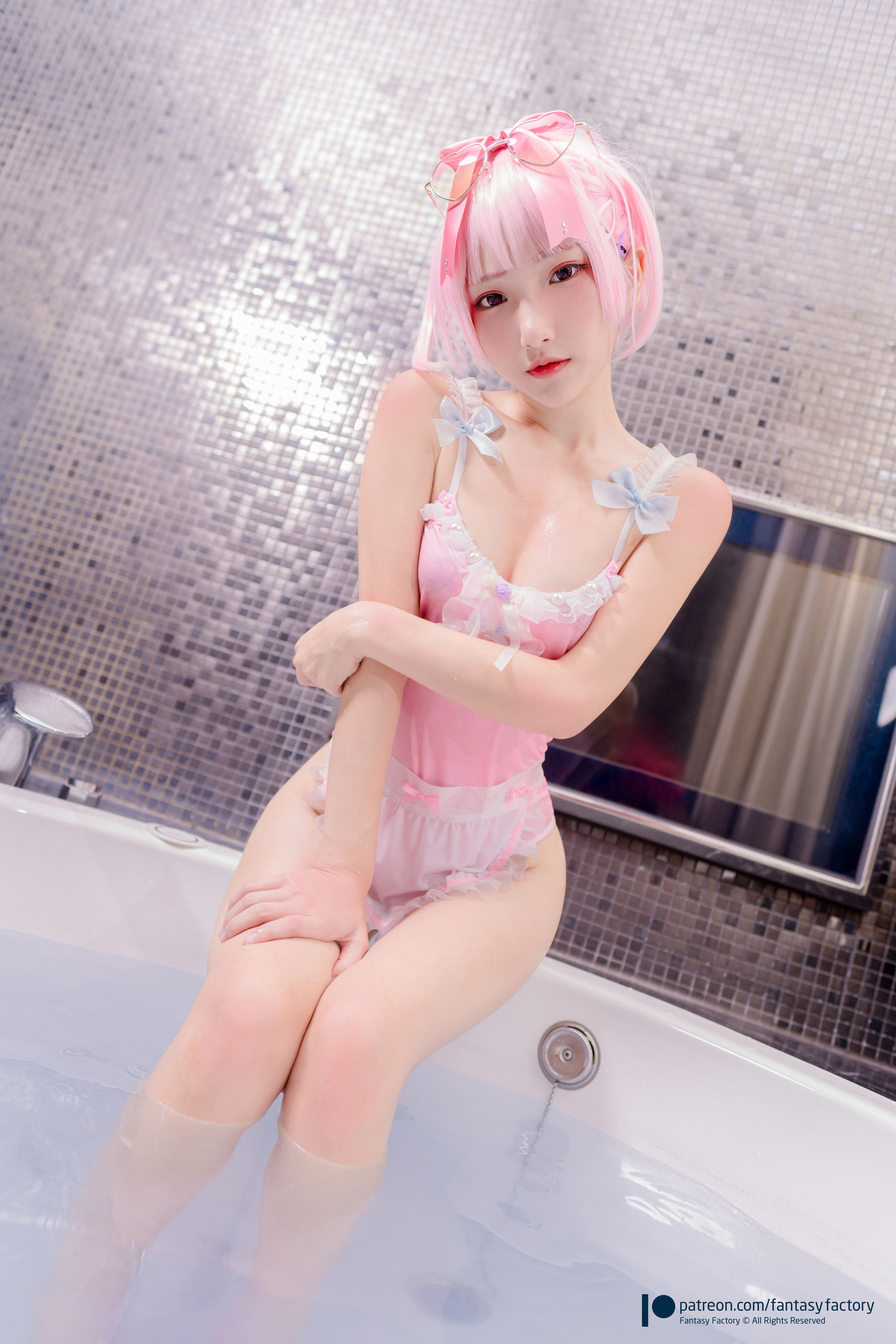 [Cosplay写真] 小丁 《Fantasy Factory》 – 2019.10 小可爱 兔耳 魔女 Cosplay-第4张