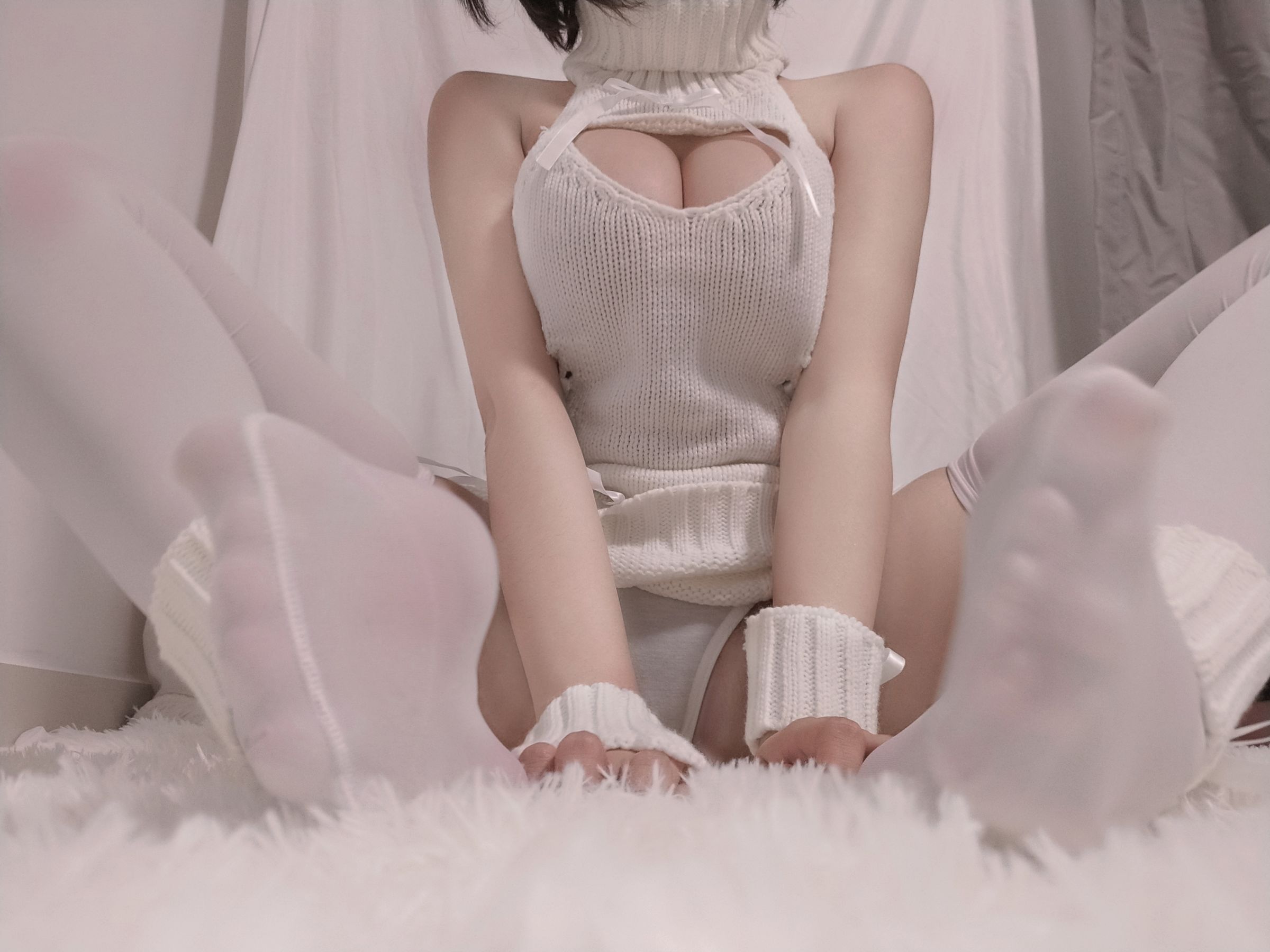 萌系小姐姐蜜汁猫裘 – 白丝毛衣 Cosplay-第3张