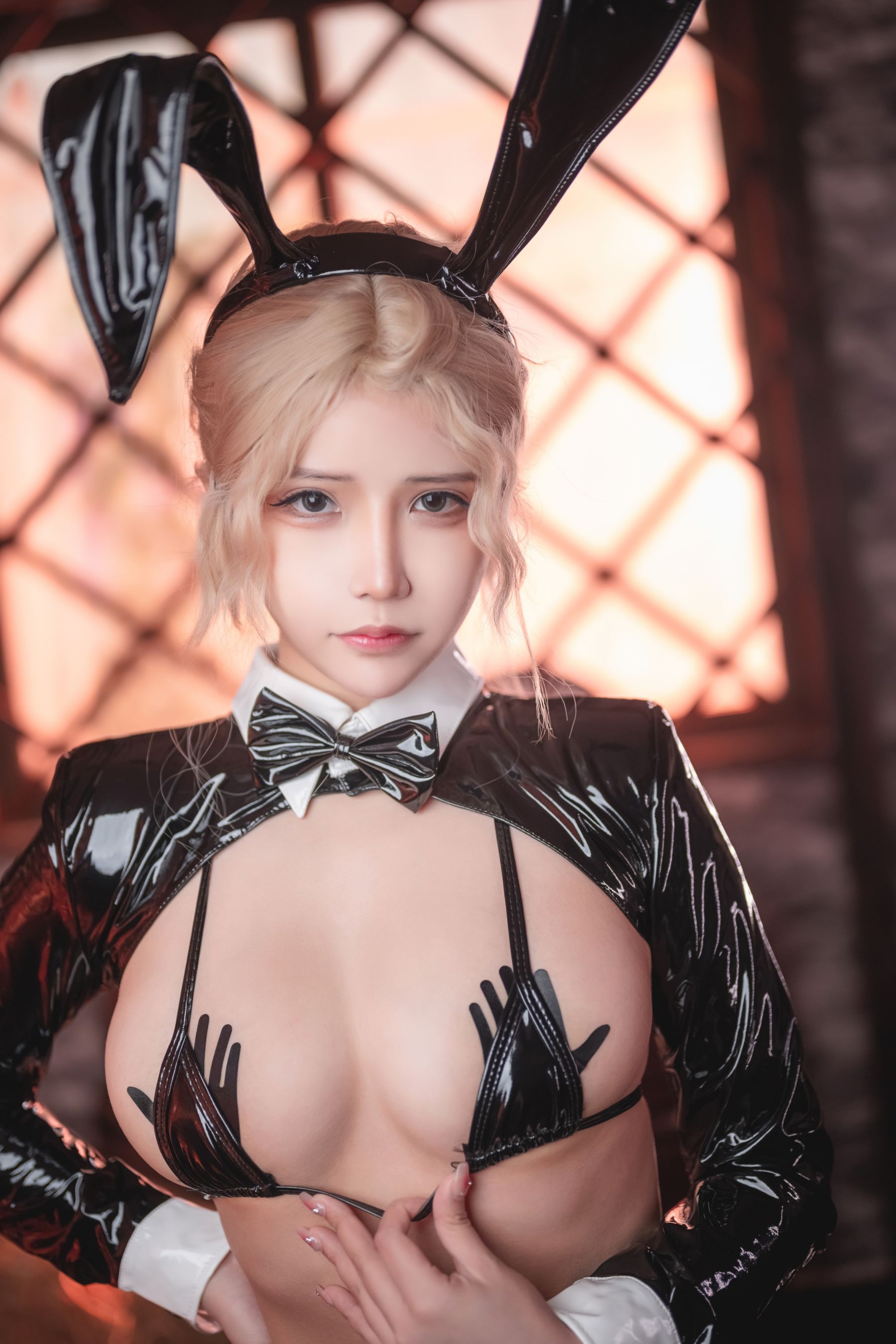 二次元妹子抱走莫子aa – 狂野逆兔 Cosplay-第3张