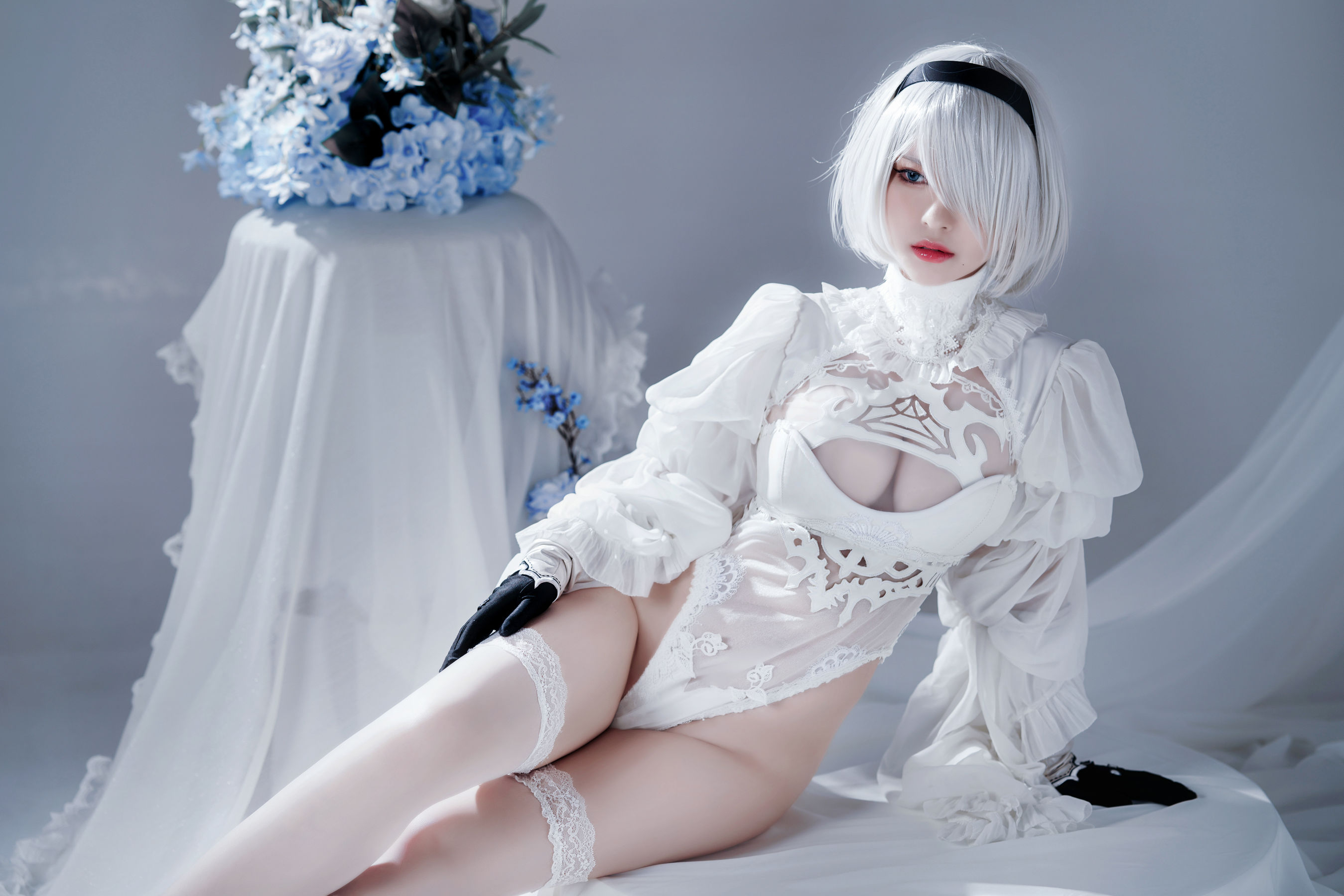 半半子 – Automataヨルハ二号B型 白いドレス Cosplay-第2张