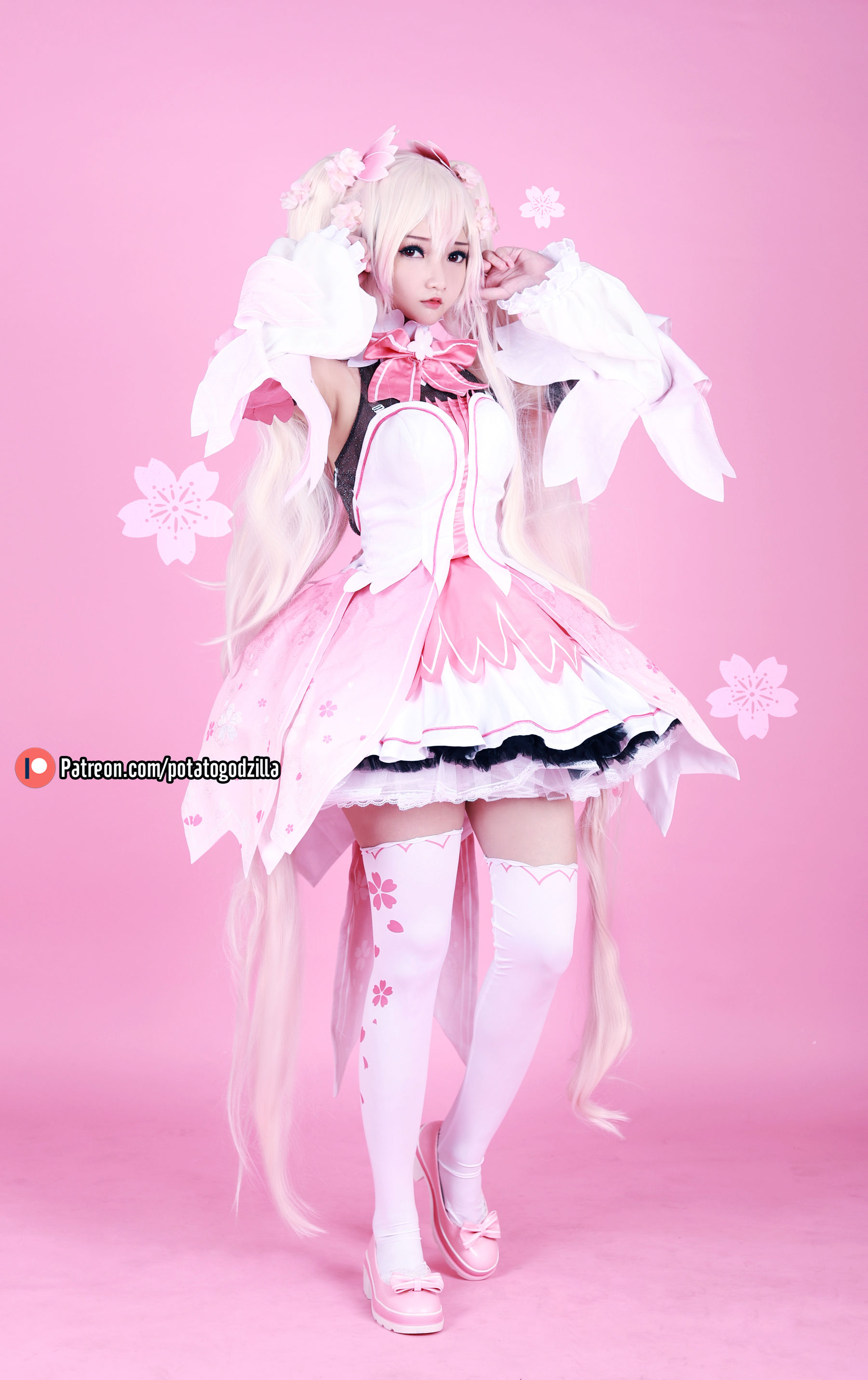 Coser小姐姐Potato Godzilla – Sakura Miku Cosplay-第39张
