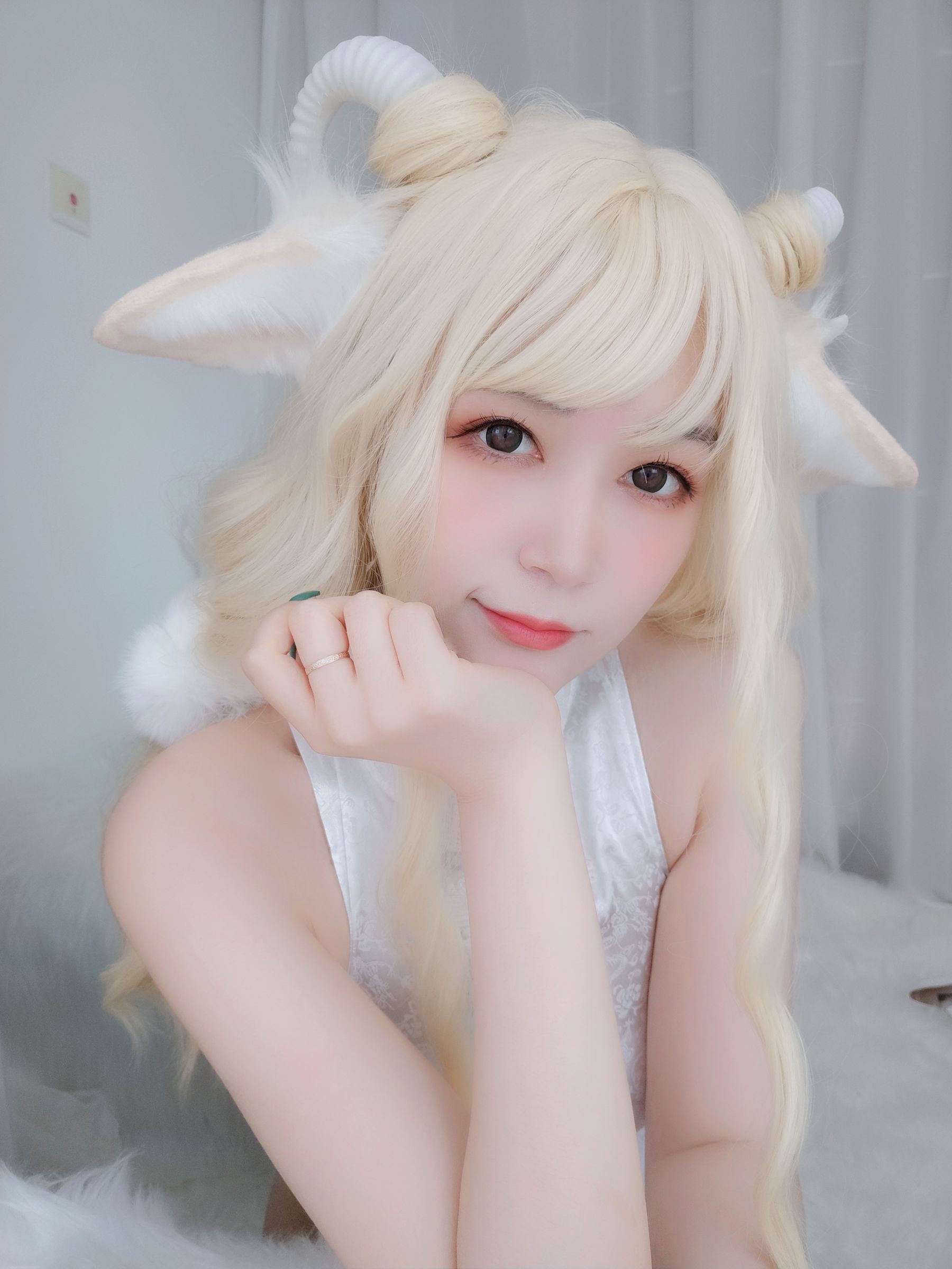 Coser小姐姐白银 – 白旗袍 Cosplay-第85张