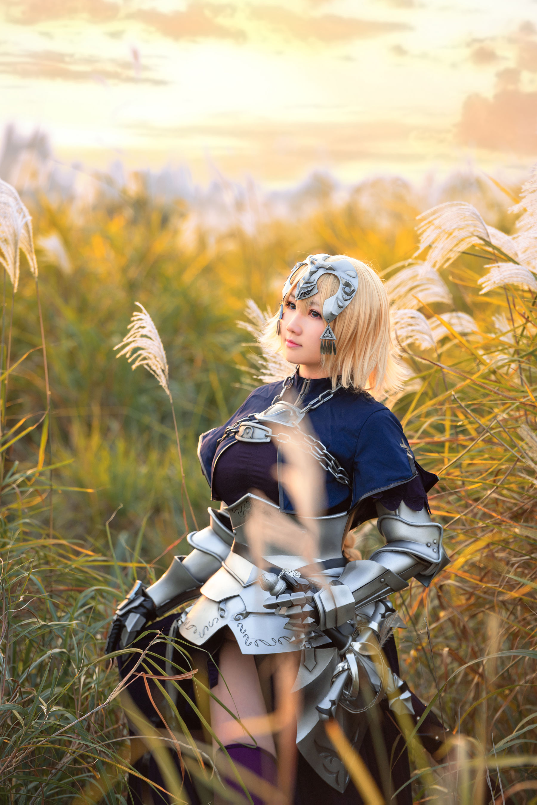 微肉感萌妹是本末末 – 贞德 Cosplay-第3张