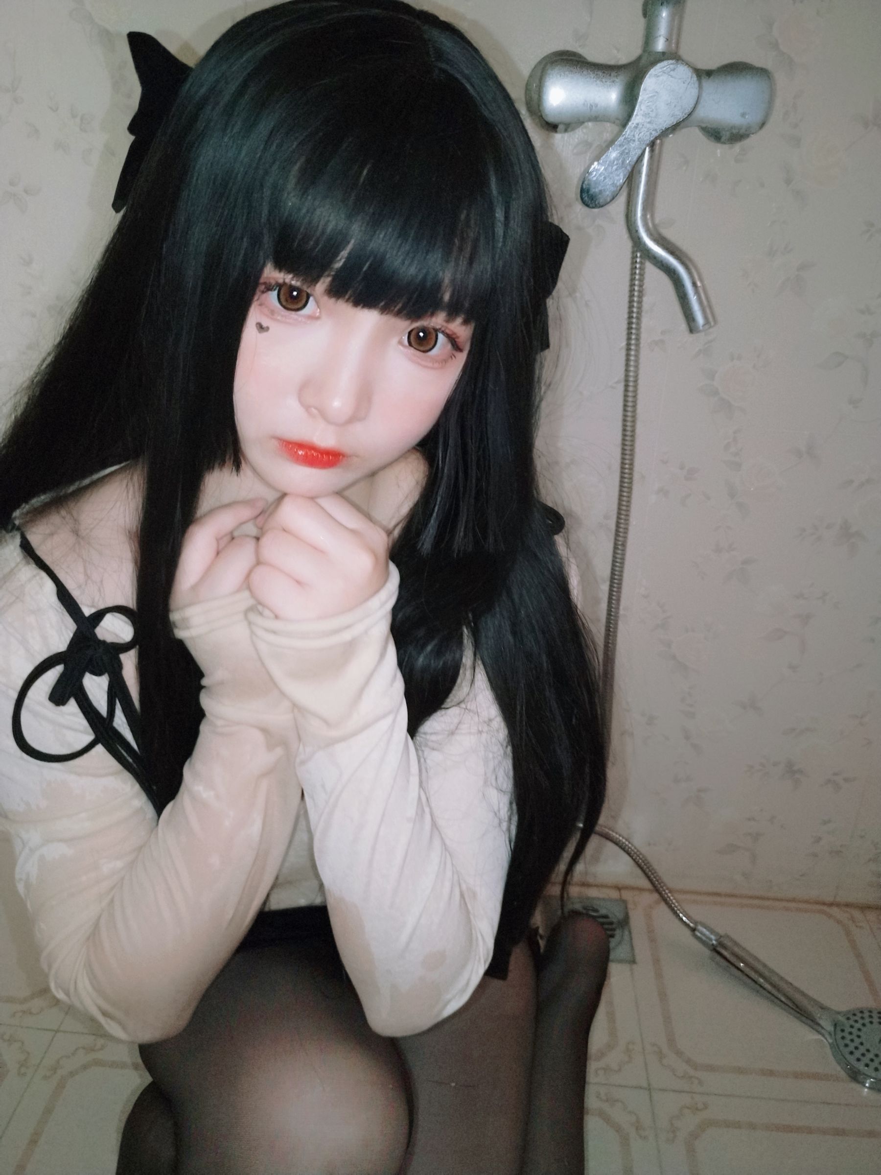 [Cosplay写真] 二次元美女古川kagura – 浴室湿身黑丝 Cosplay-第34张