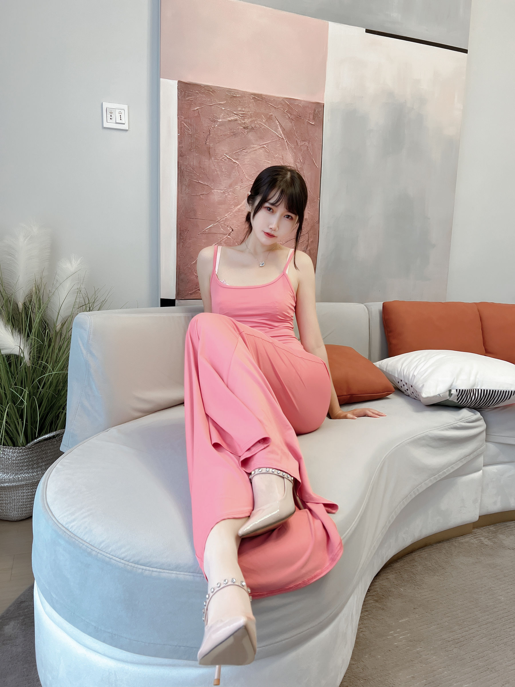 微博人气Coser不呆猫 – 浴室粉色激凸人妻 Cosplay-第1张