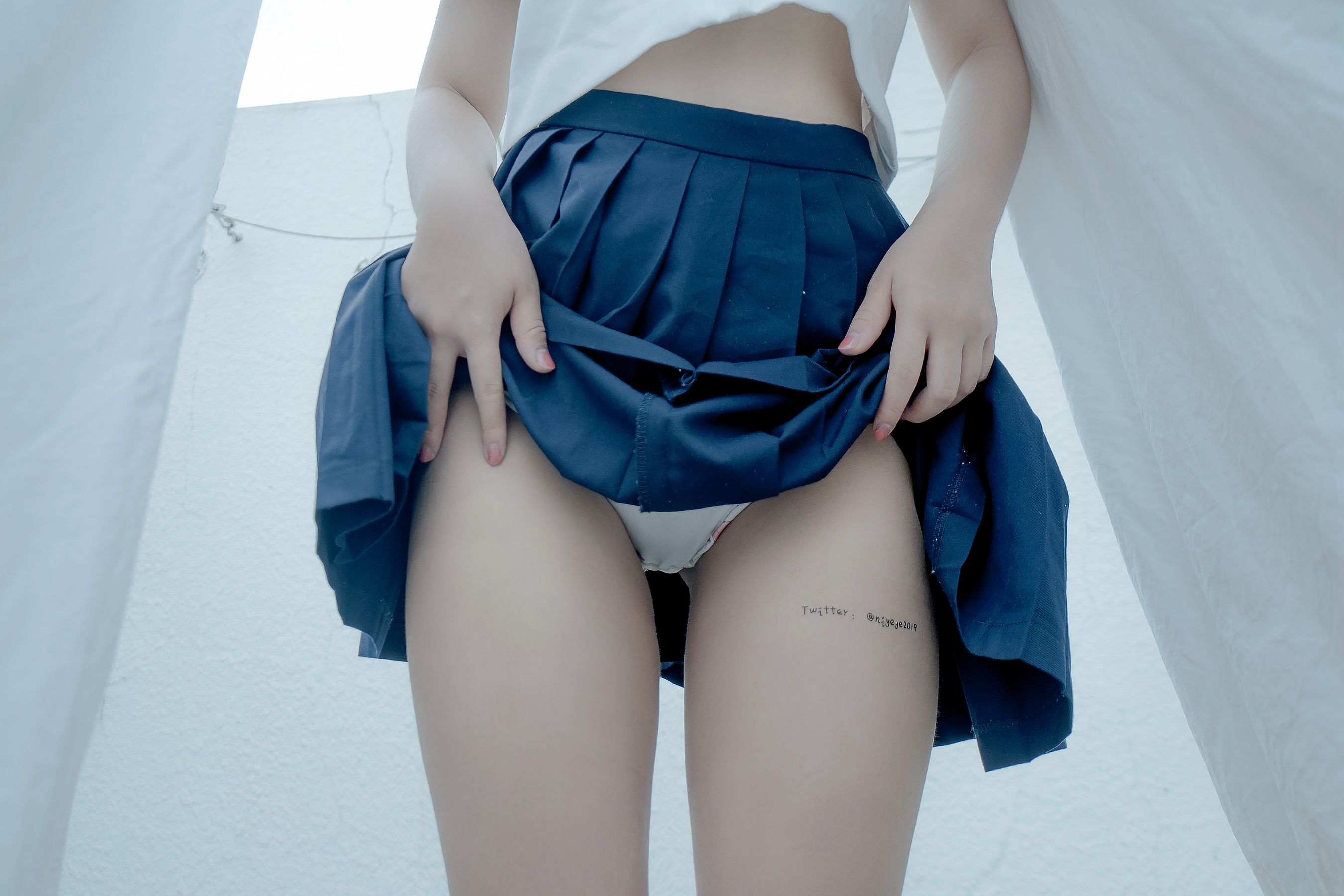 萌系小姐姐-白烨- – 天台 Cosplay-第8张