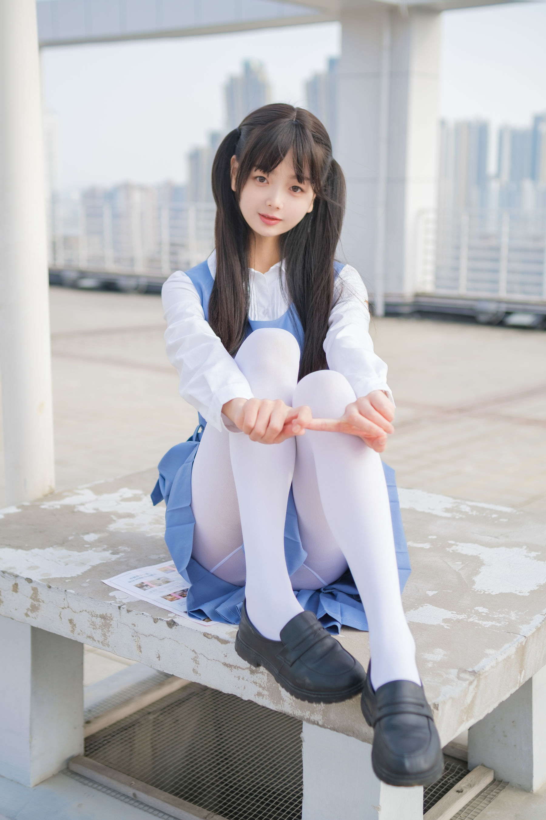 柴系小乖(稚乖画册) – 夜夜 天台真空80D白丝 Cosplay-第1张