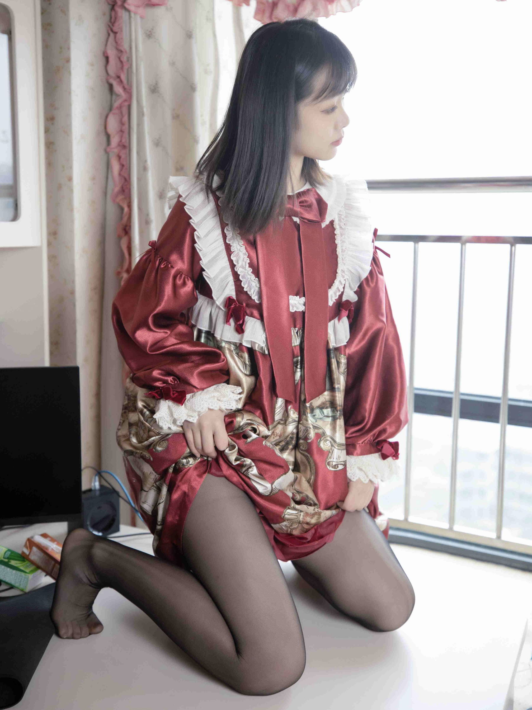 幻琪琪 – 红色Lolita 黑丝 Cosplay-第5张
