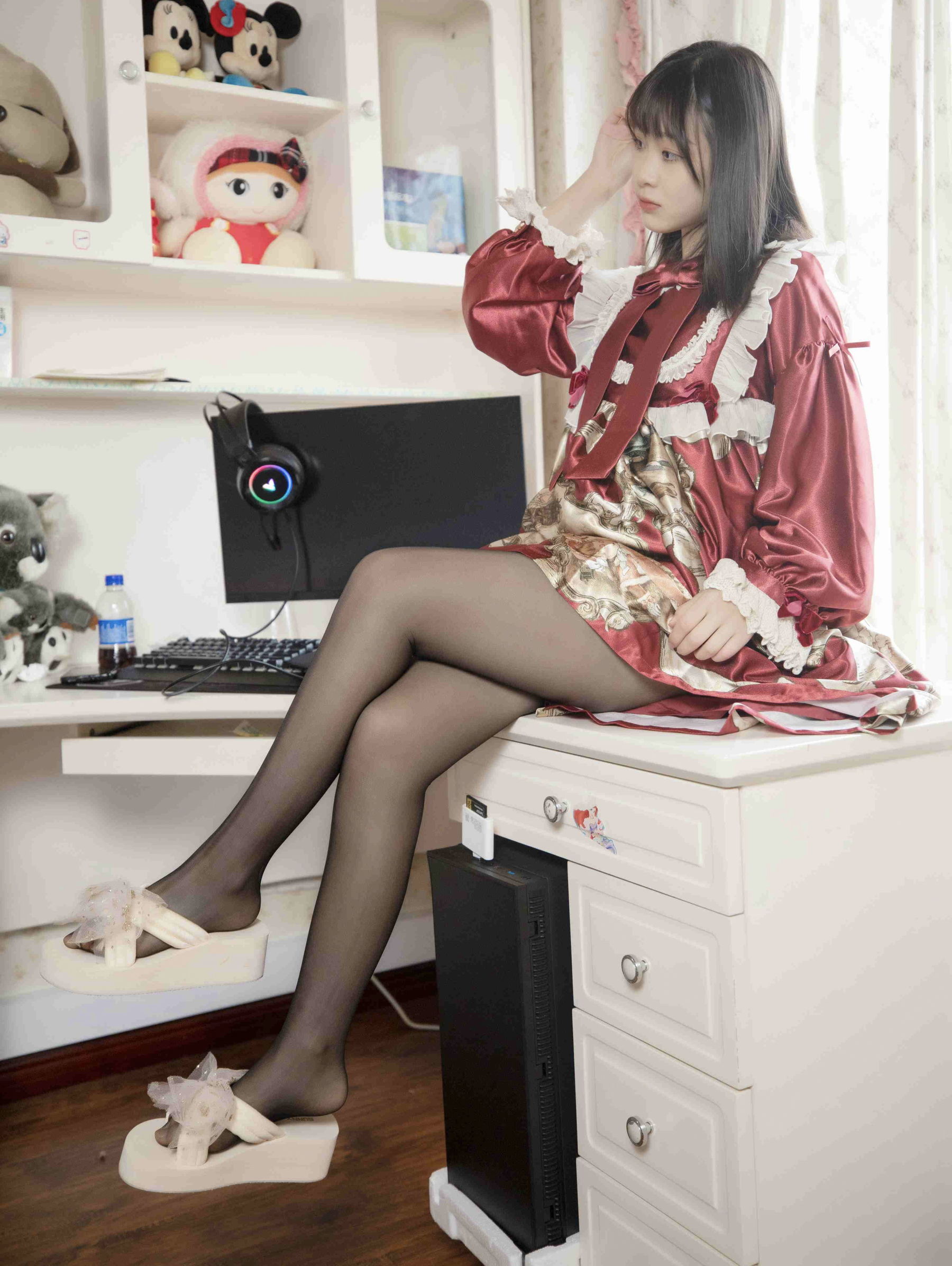 幻琪琪 – 红色Lolita 黑丝 Cosplay-第36张
