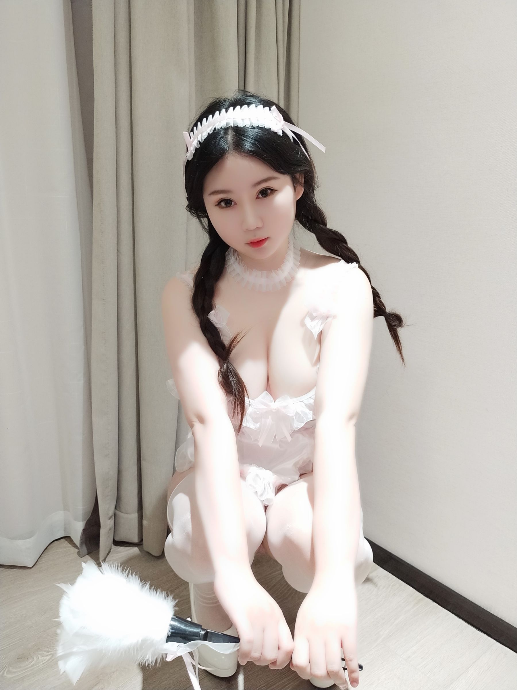 蜜桃少女是依酱呀 – 冬季女友 Cosplay-第23张