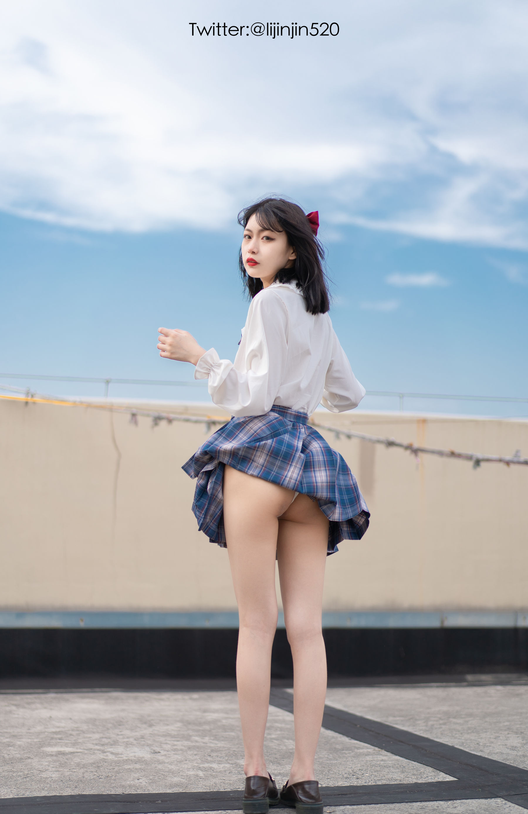 梨瑾瑾 – 户外JK Cosplay-第5张