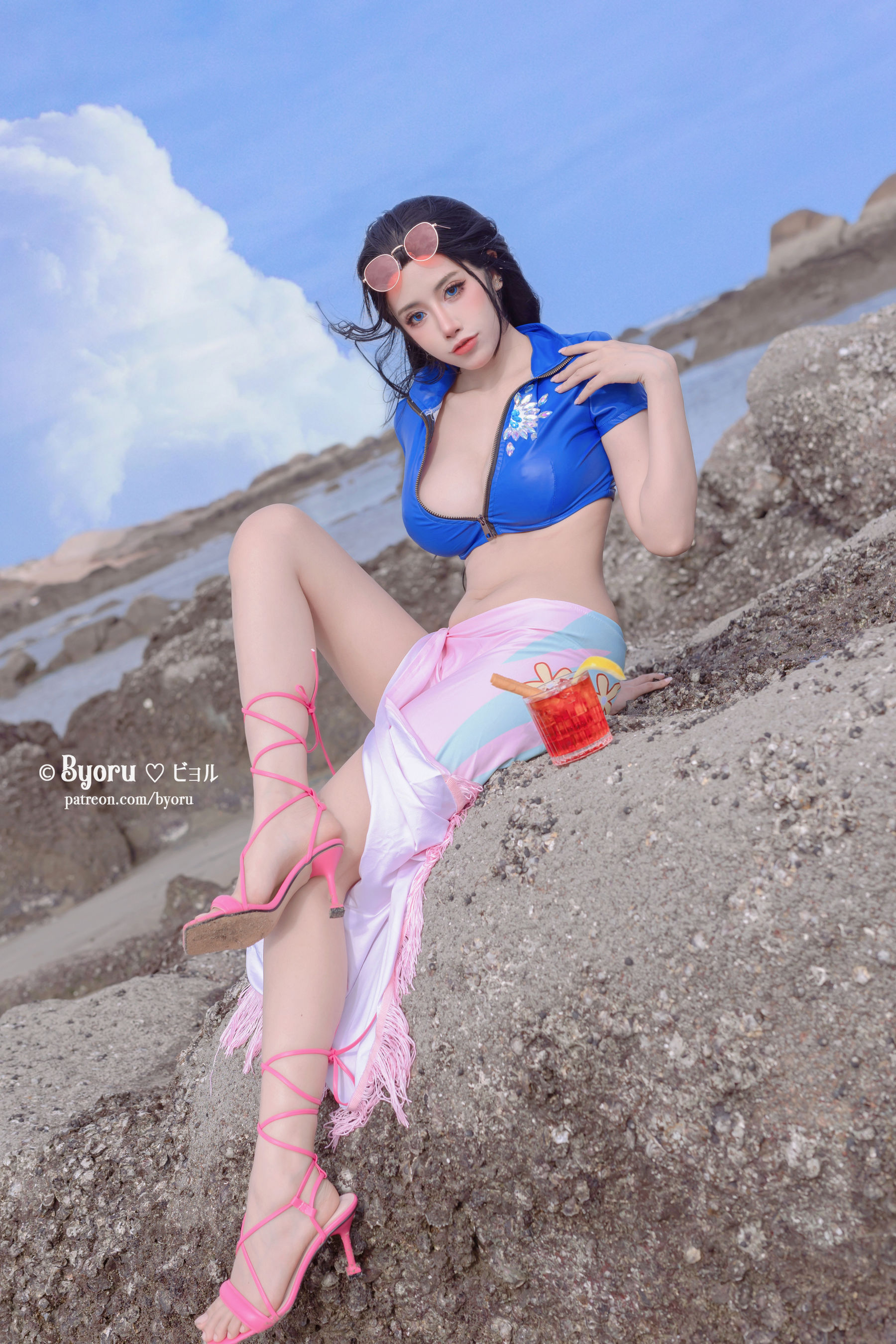 日本性感萝莉Byoru – Nico Robin Cosplay-第2张