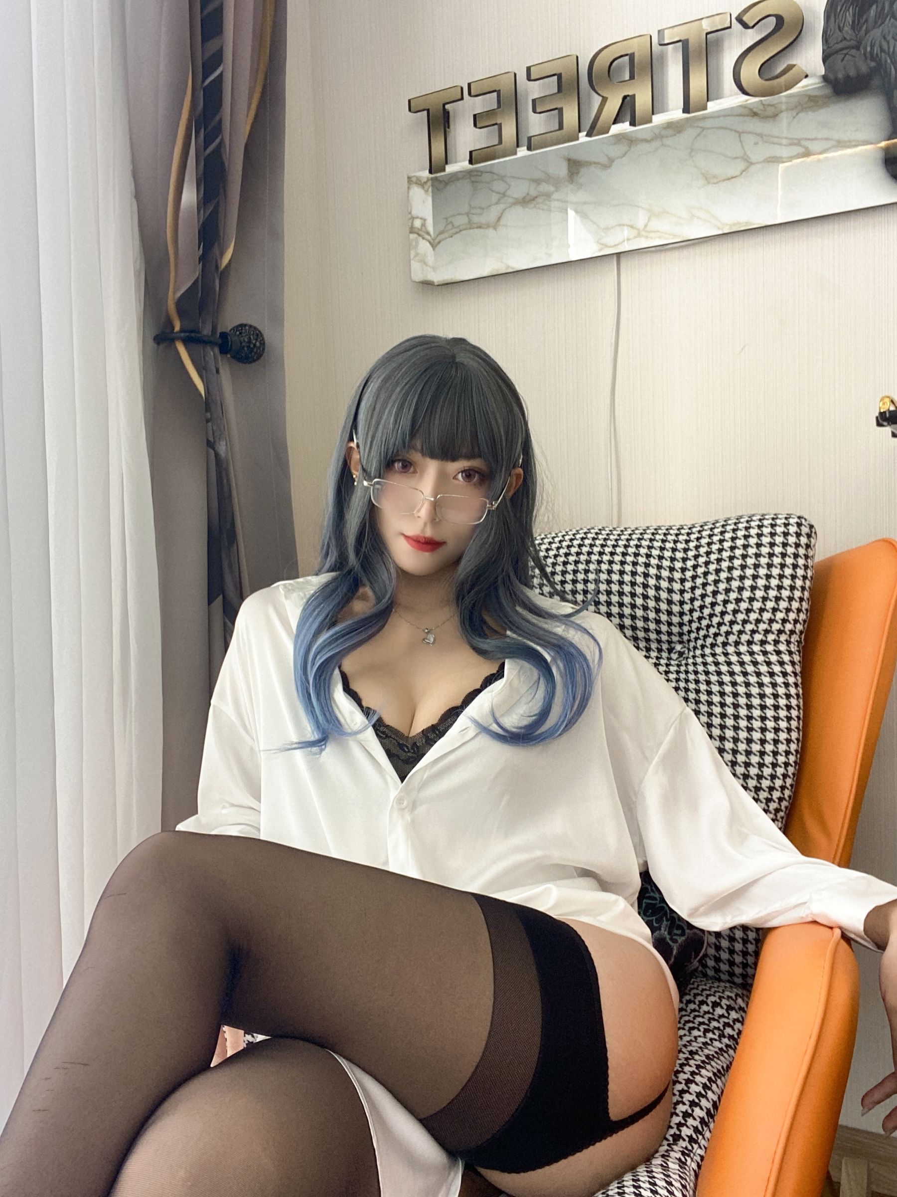动漫博主Money冷冷 – 白衬衫 Cosplay-第81张