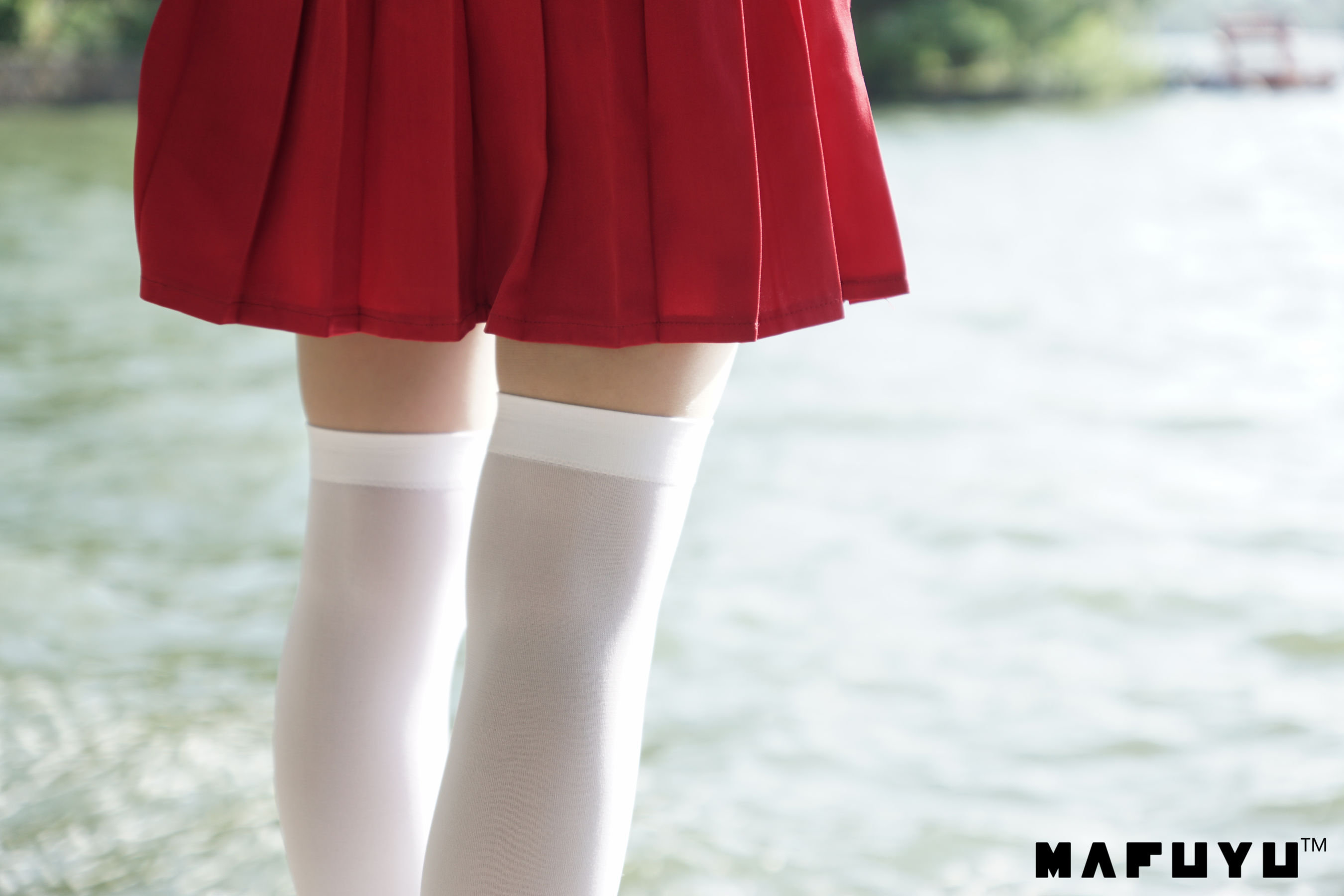 [萝莉COS] 神楽板真冬 少女と自然と白い靴下系列套图 Cosplay-第6张