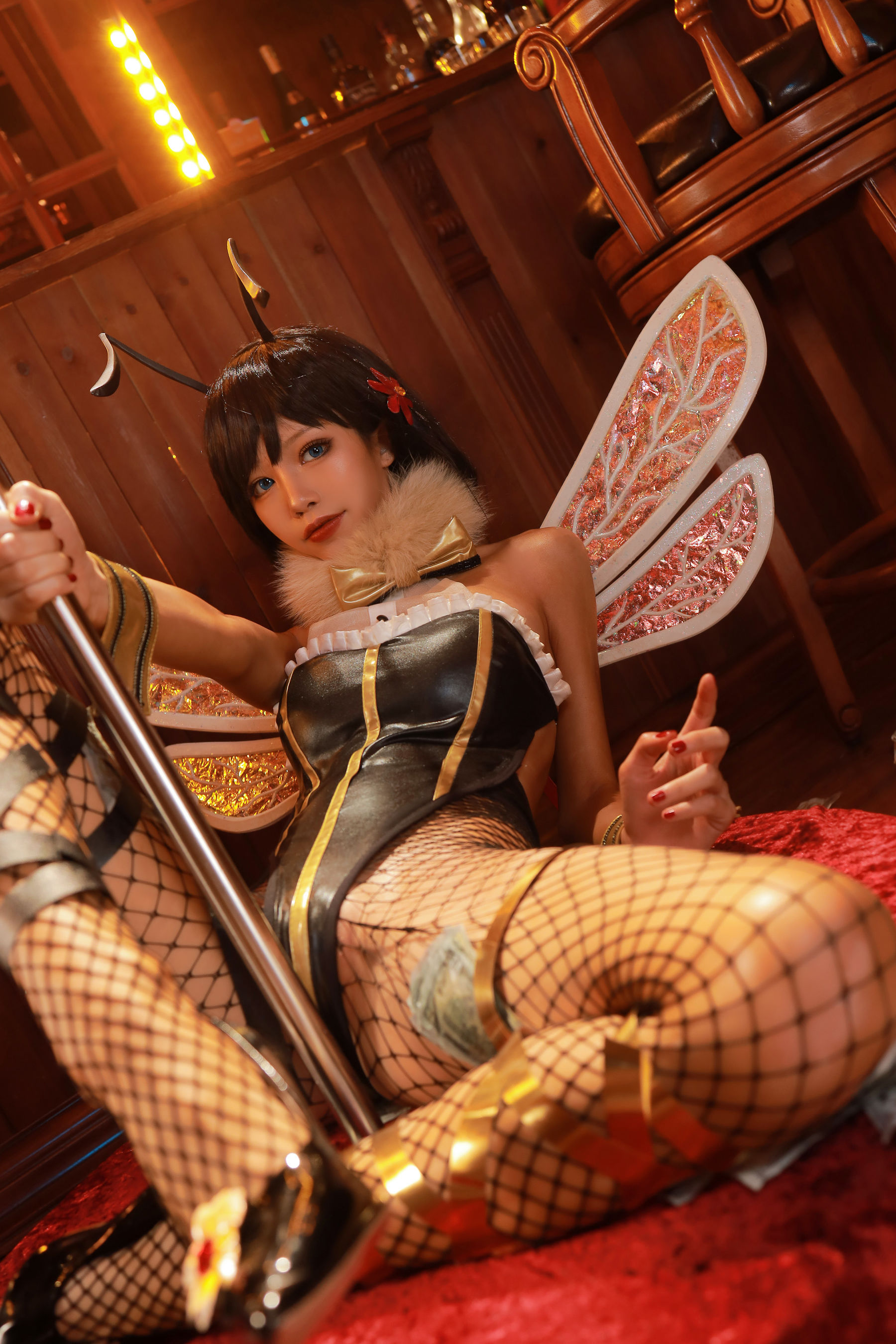 动漫博主水淼aqua – 黑皮蜜蜂 Cosplay-第25张