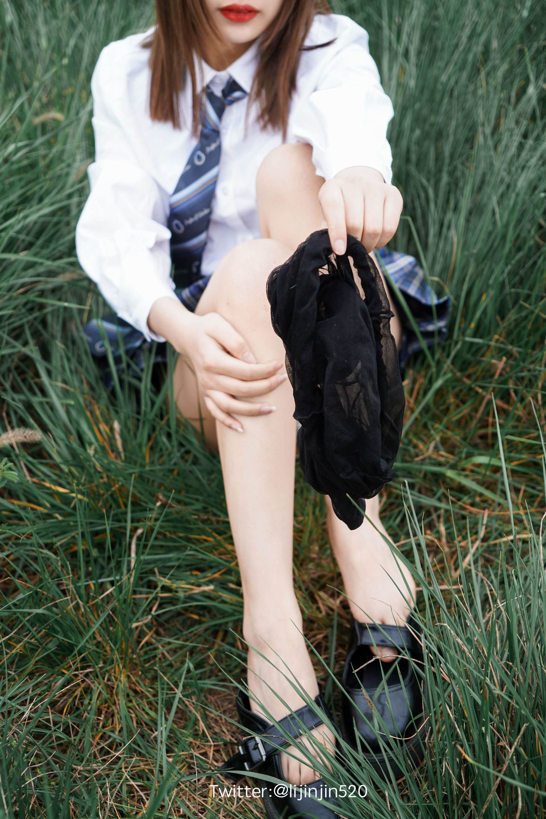 梨瑾瑾 – 户外JK2 Cosplay-第5张