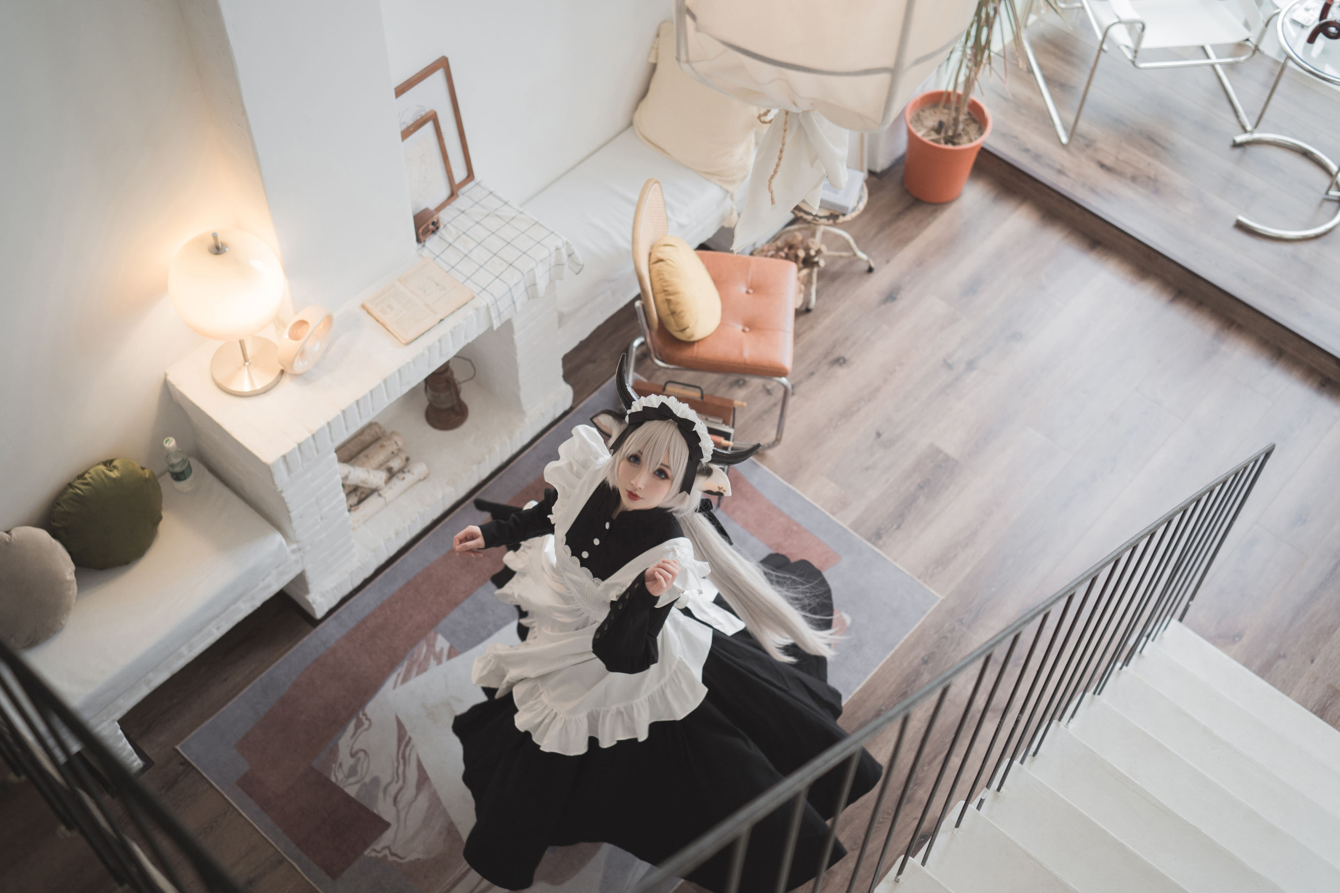 COS福利rioko凉凉子 – 贴心的奶牛女仆 Cosplay-第2张