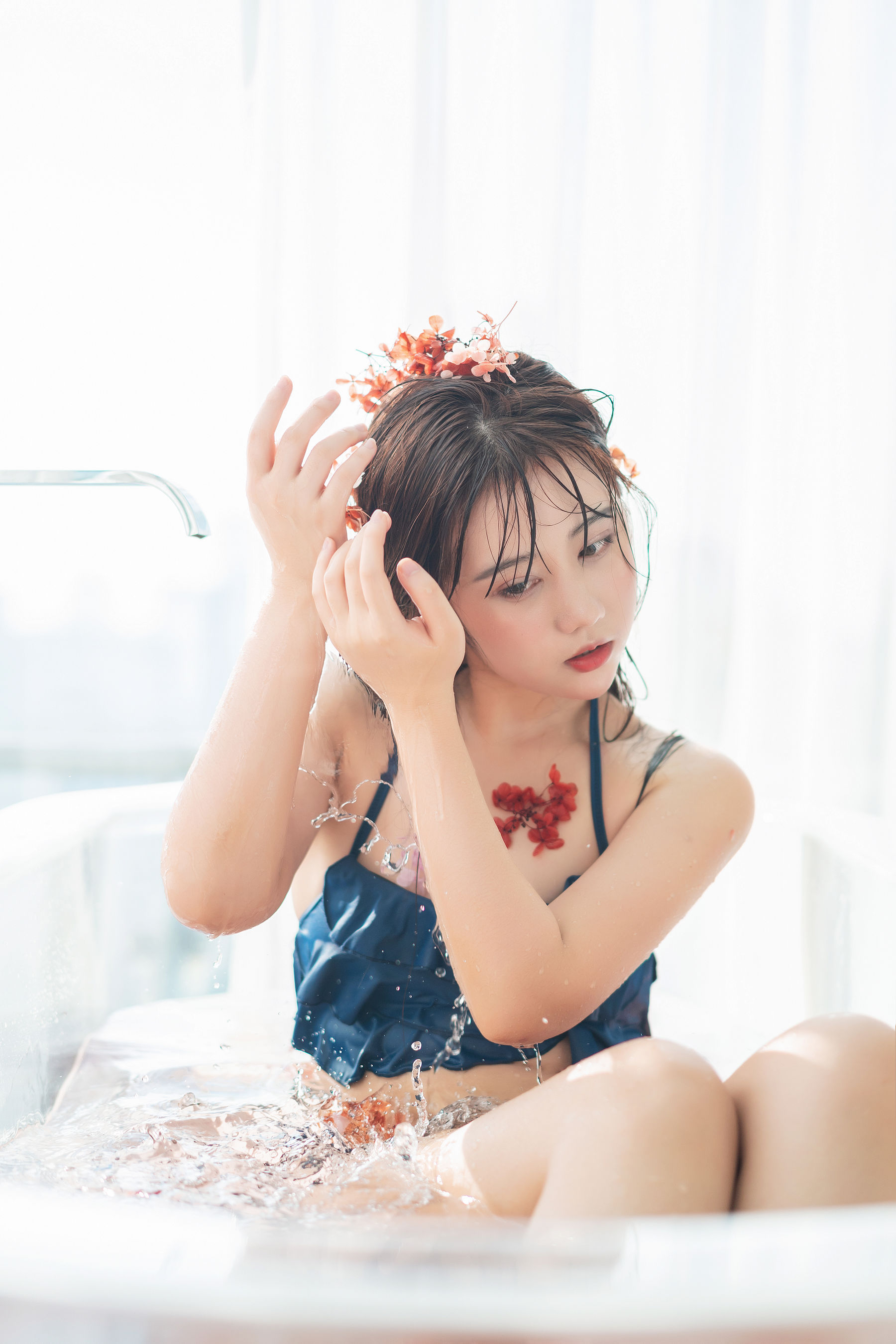 微博福利姬镜酱 私奔之泳衣 Cosplay-第59张
