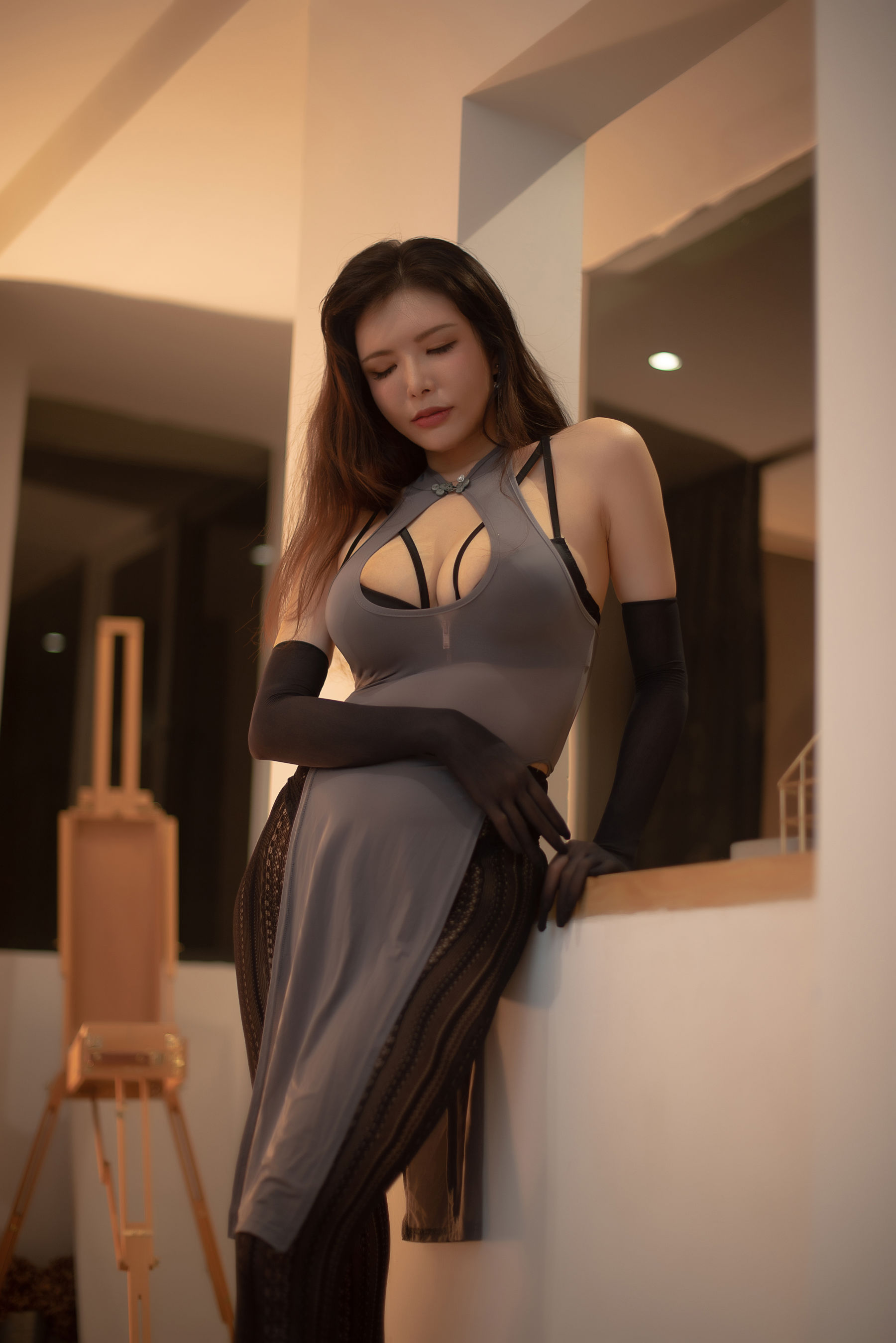 秋和柯基(夏小秋秋秋) – 灰旗袍加条纹袜 Cosplay-第39张