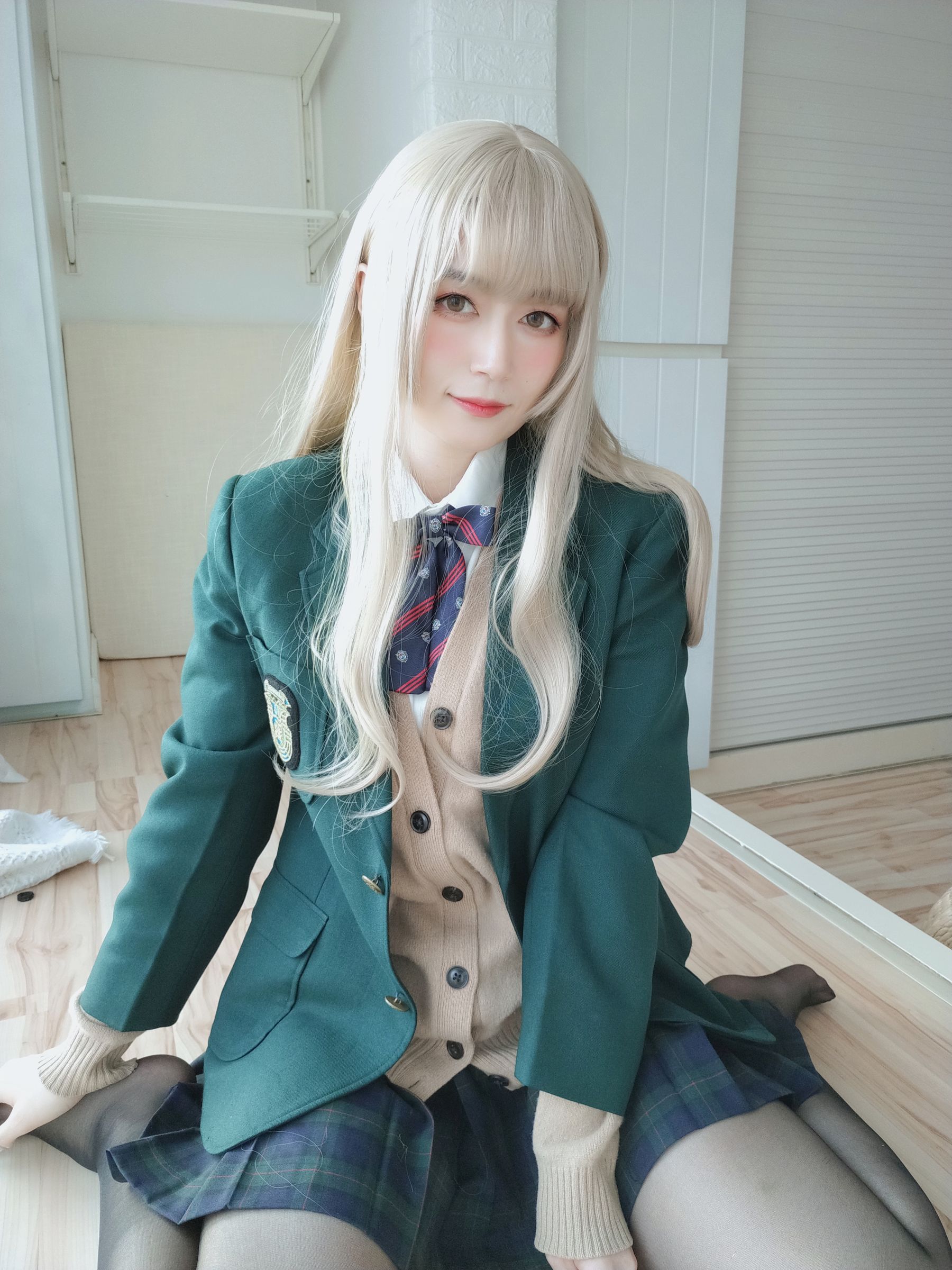 Coser小姐姐白银 – 灰色空间 Cosplay-第3张