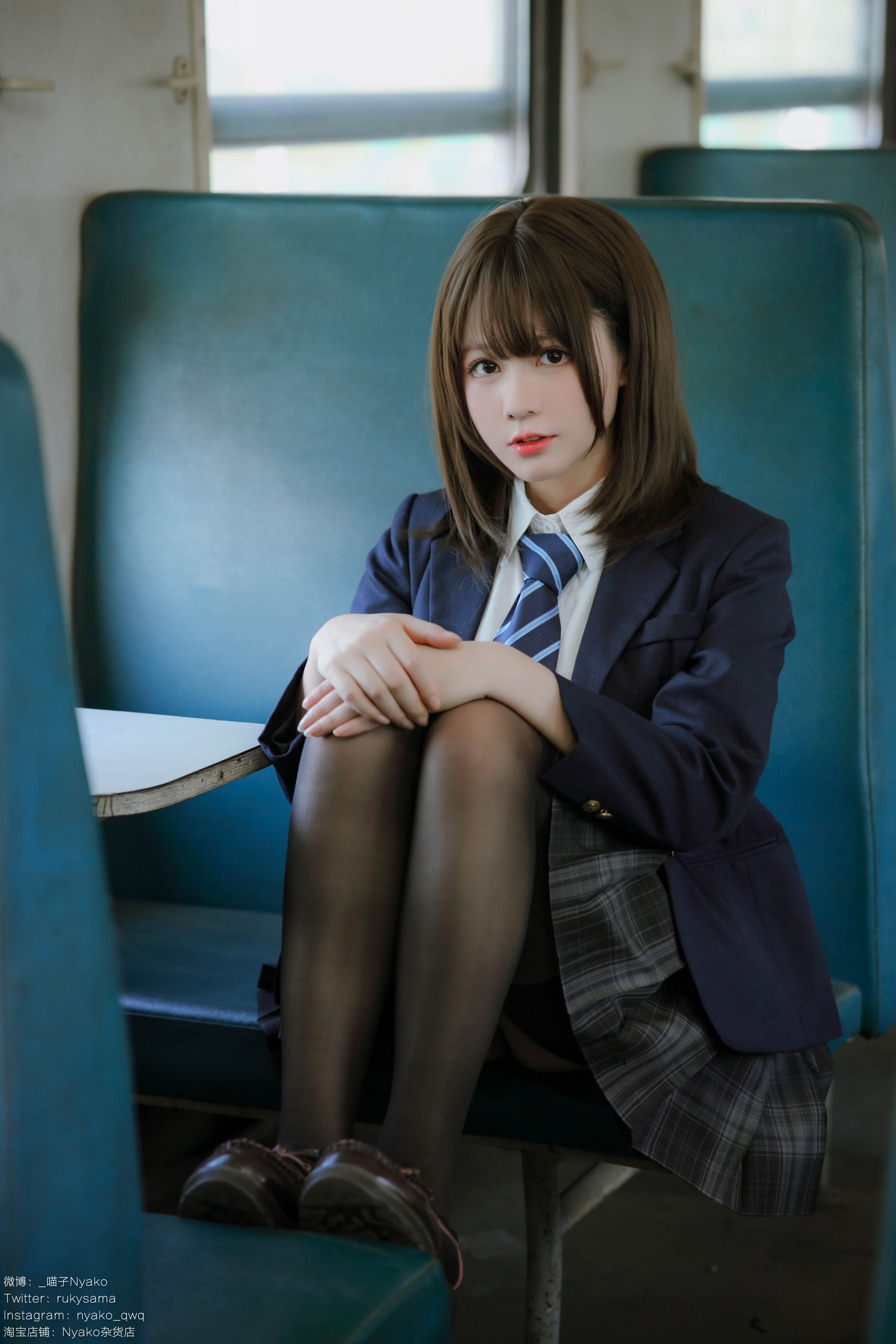 萌妹子Nyako喵子 – 火车JK Cosplay-第3张