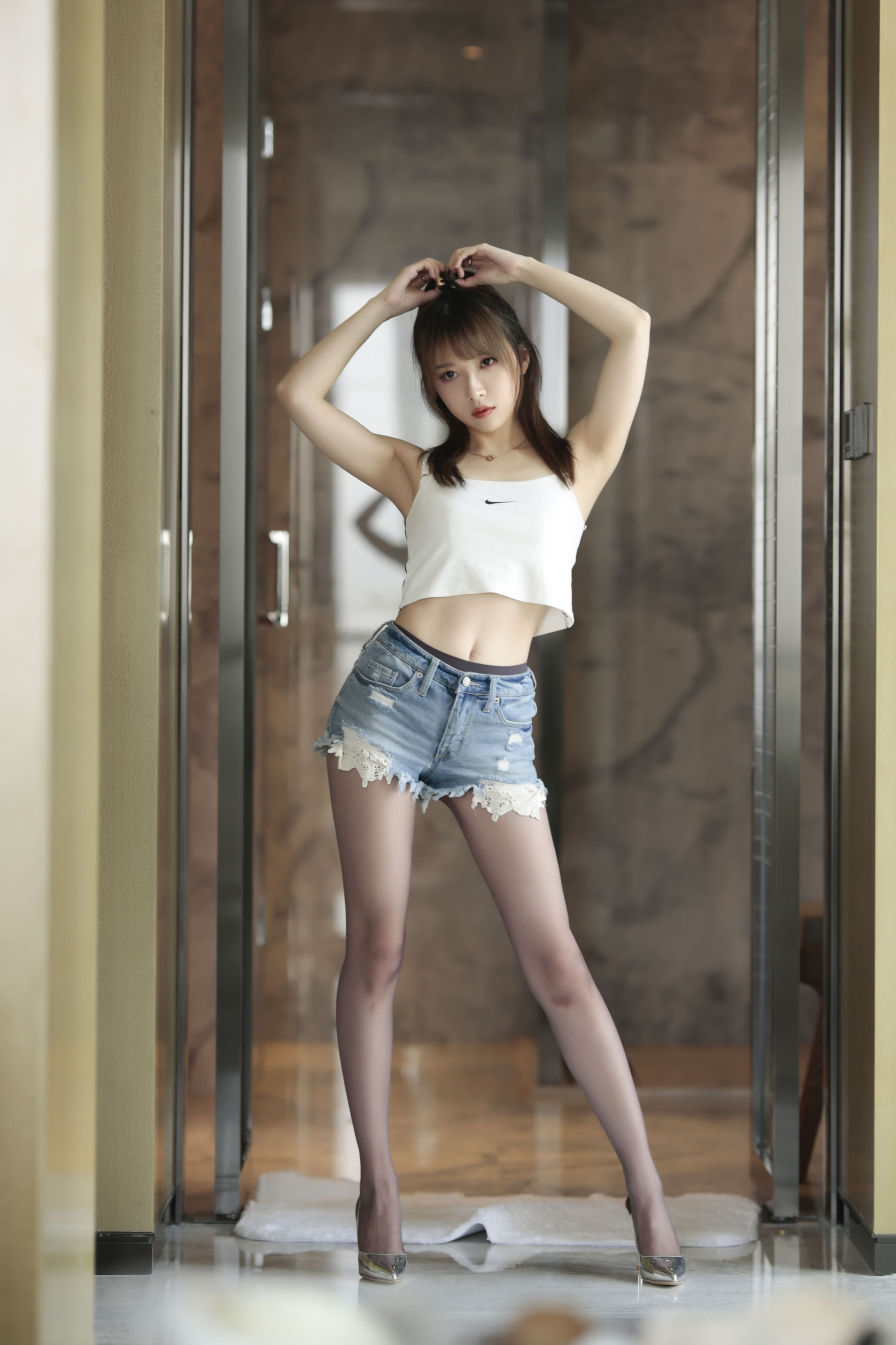 斗鱼主播小女巫露娜 – 牛仔小裤裤 Cosplay-第3张
