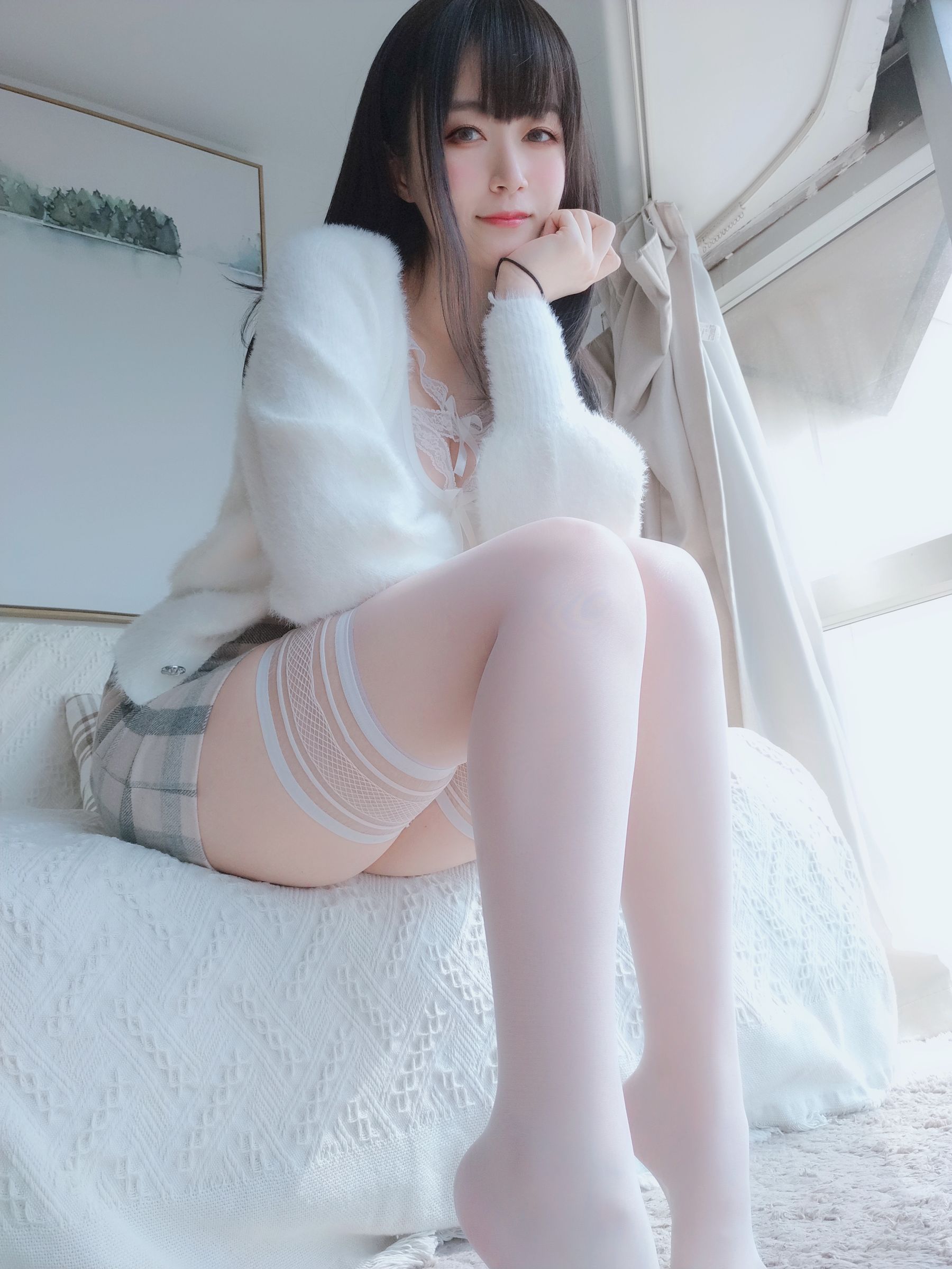 Coser小姐姐白银 – 白蕾丝 Cosplay-第1张