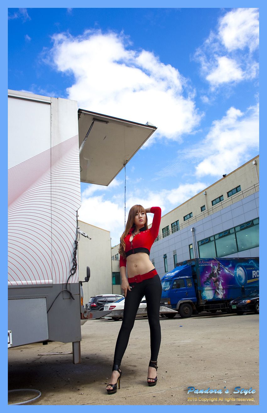 韩国车模黄美姬 Hwang Mi Hee《车展图片系列》合集版 Cosplay-第14张