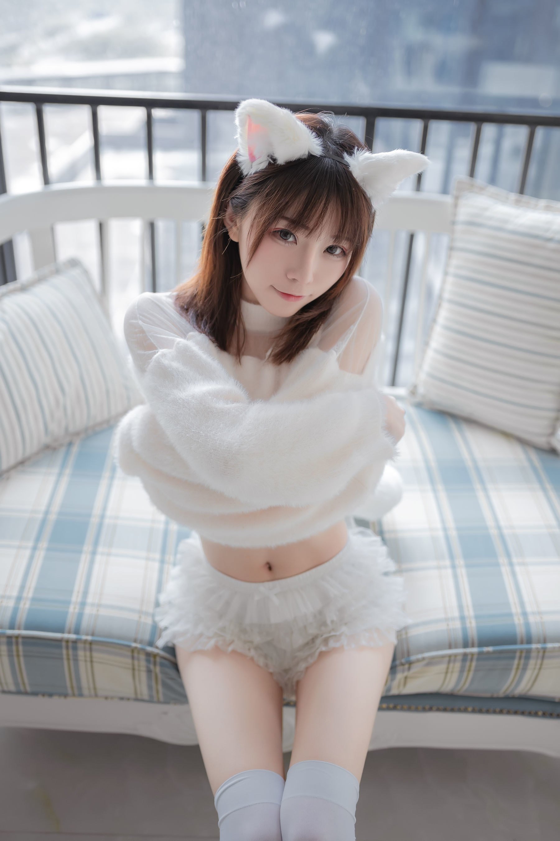 动漫博主Kitaro_绮太郎 – 白喵女友 Cosplay-第2张