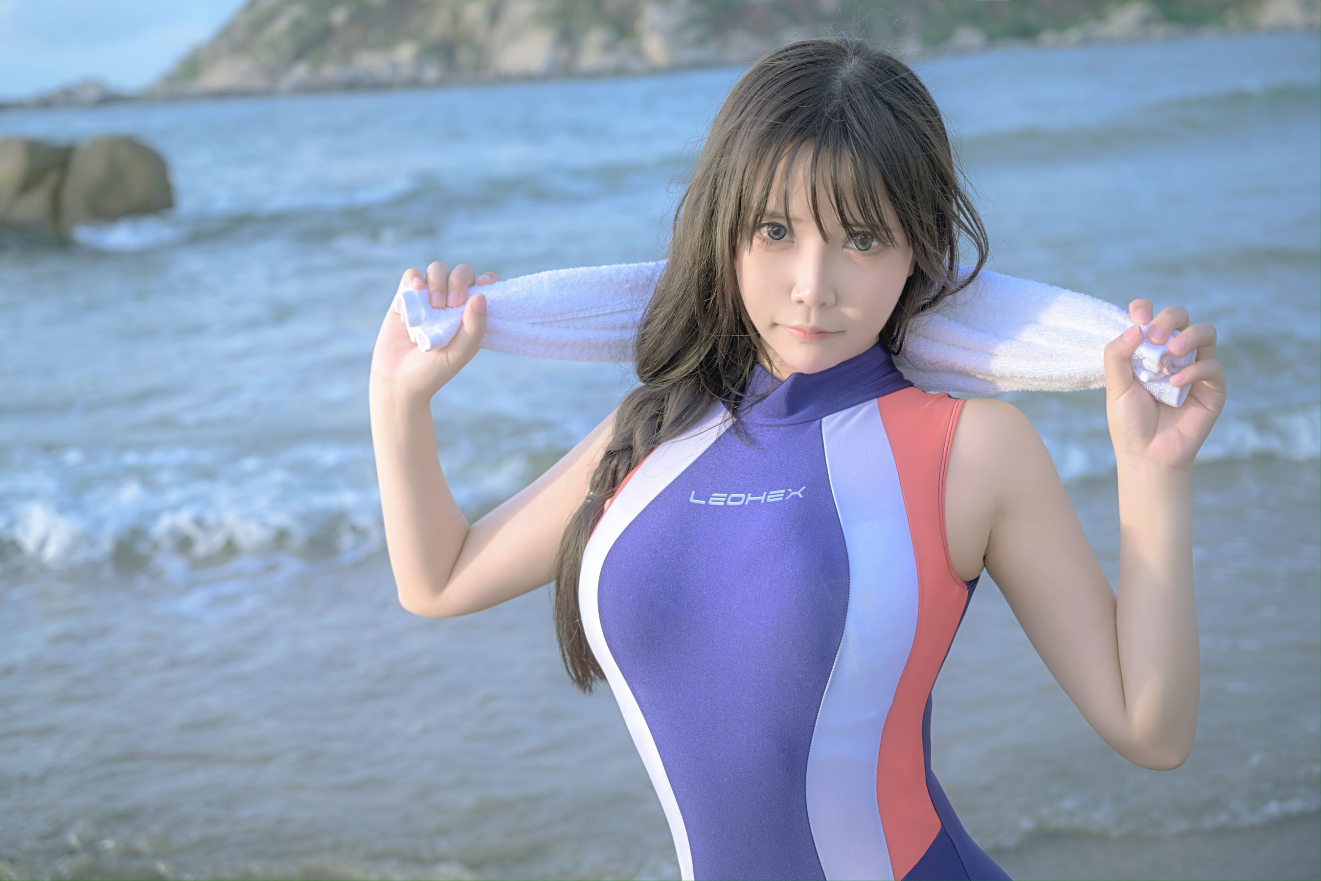 二次元妹子抱走莫子aa – 竞技泳衣 Cosplay-第2张