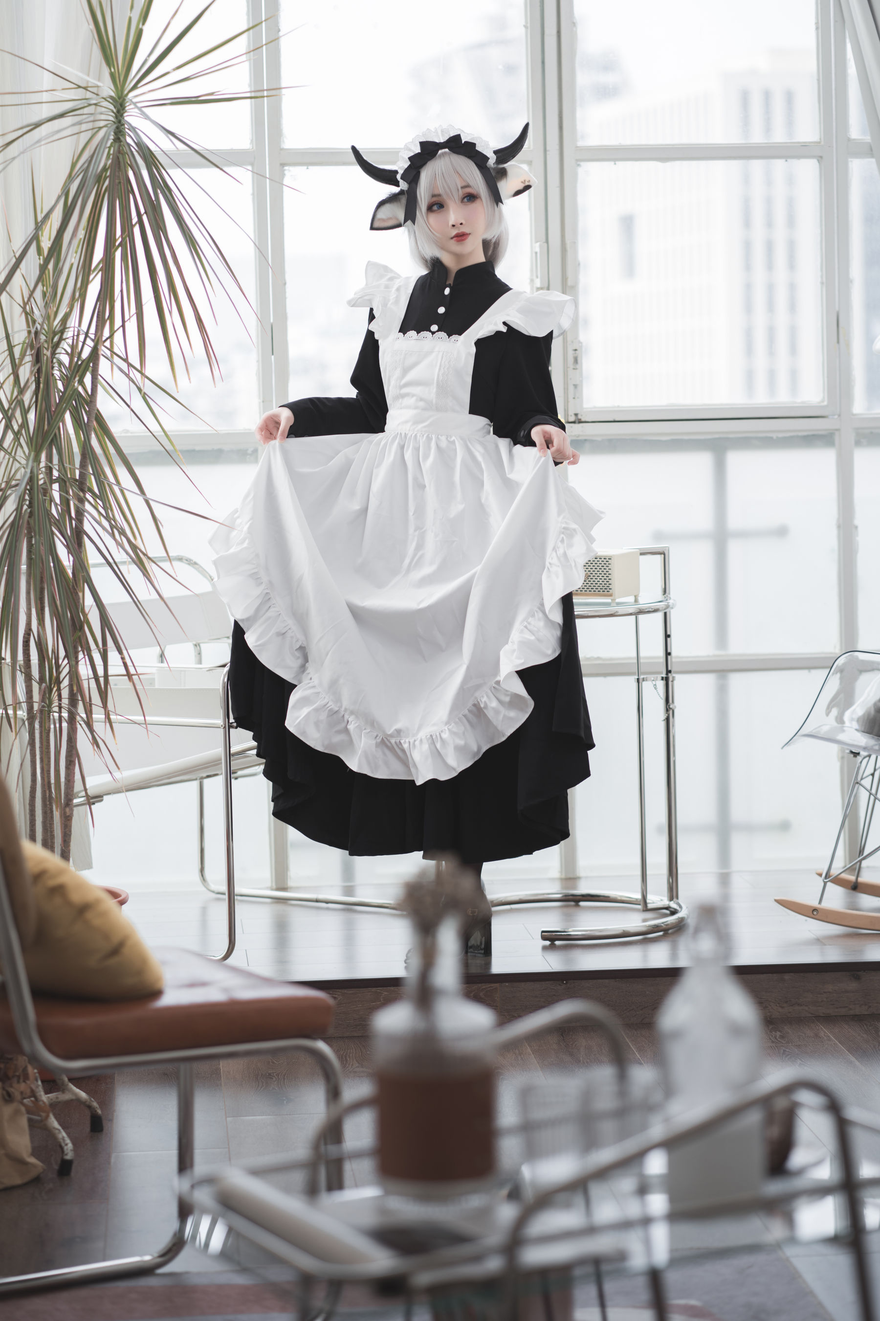 COS福利rioko凉凉子 – 贴心的奶牛女仆 Cosplay-第6张