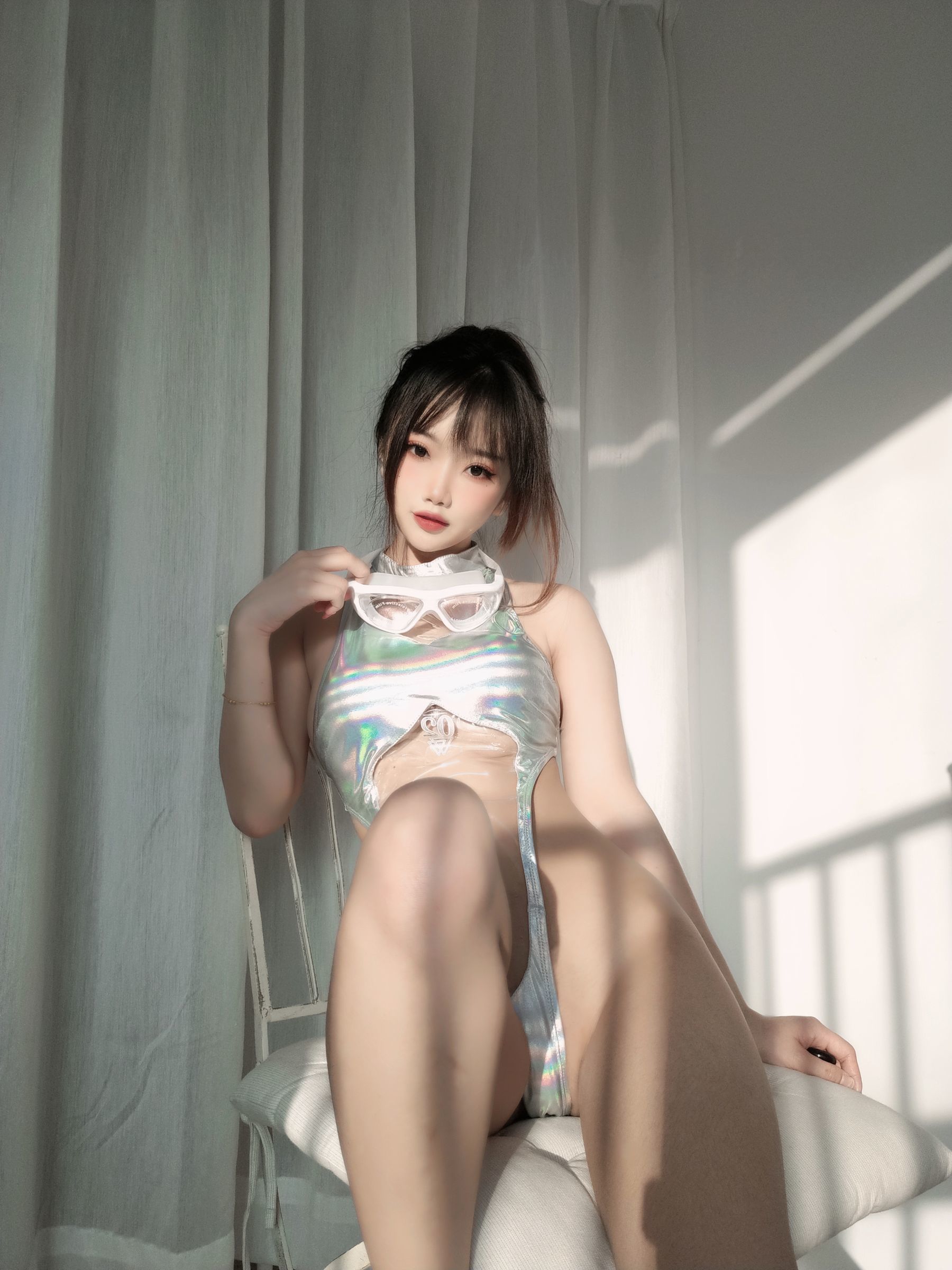 白嫩美少女鬼畜瑶 – 镭射竞泳 Cosplay-第11张