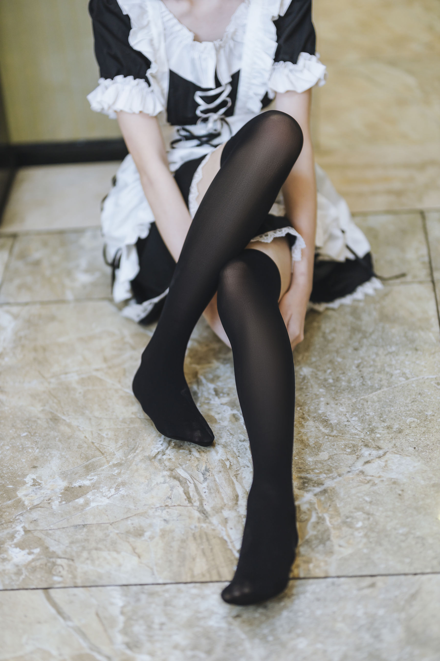 许岚(叁月life) – 短裙女仆 Cosplay-第3张