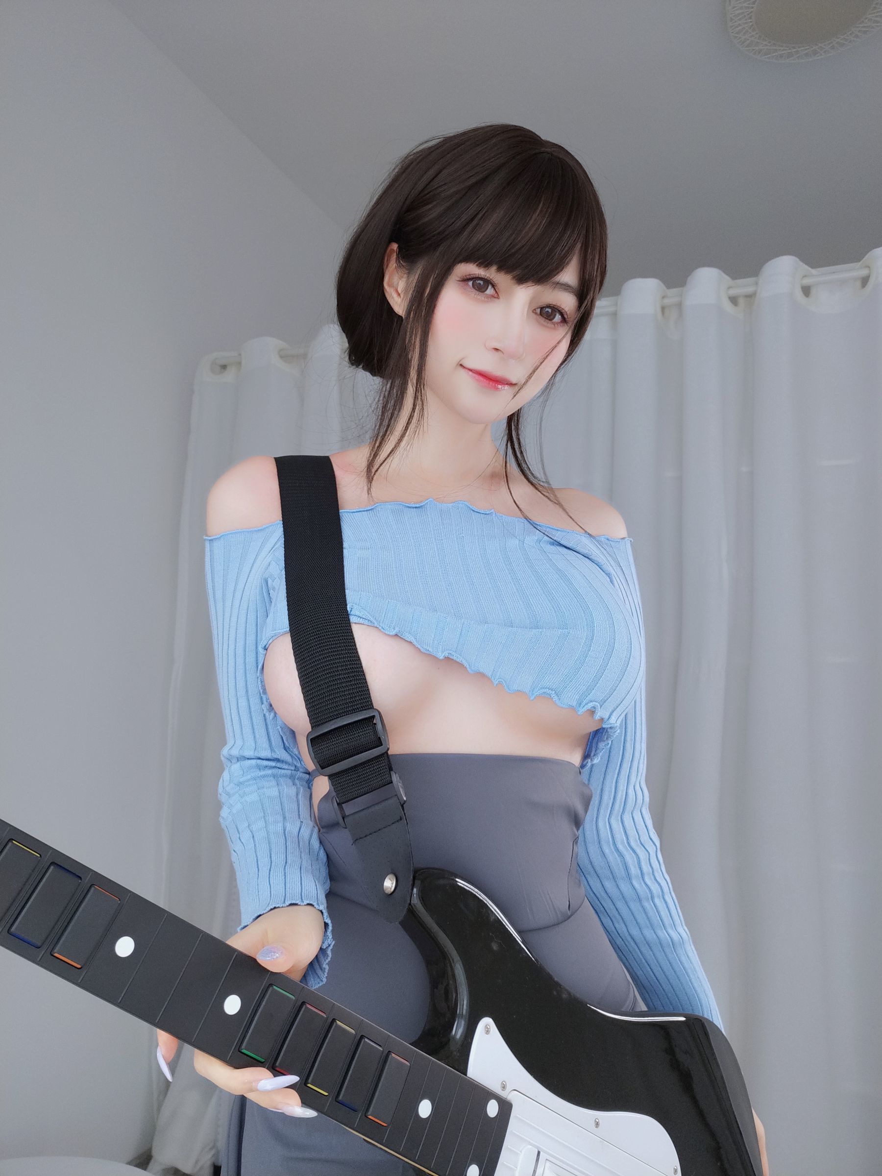 Coser小姐姐白银 – 吉他妹妹 Cosplay-第8张
