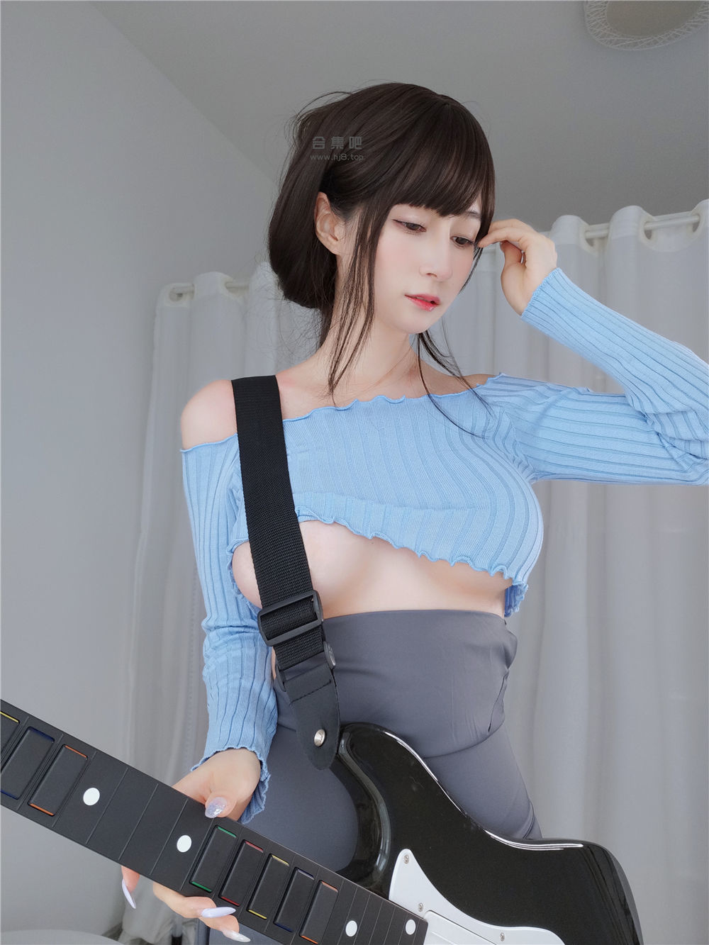 Coser小姐姐白银 – 吉他妹妹 Cosplay-第5张