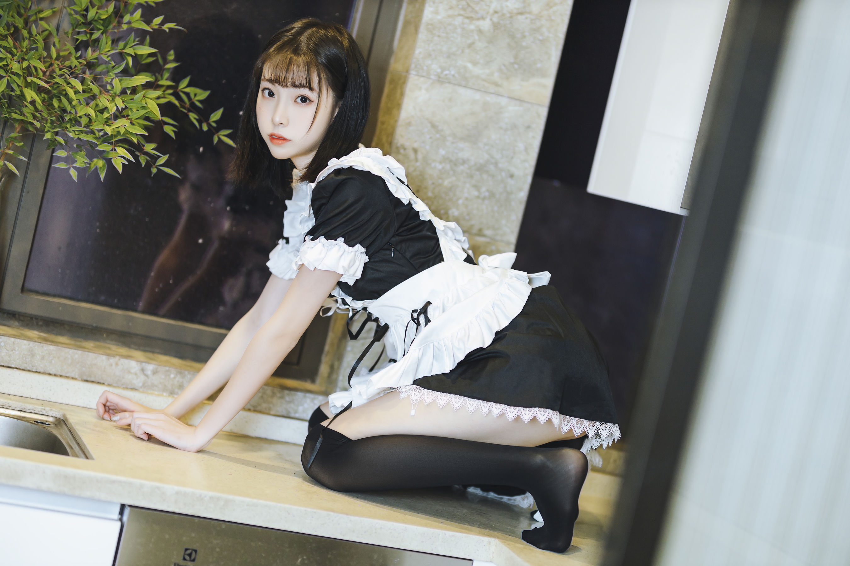 许岚(叁月life) – 短裙女仆 Cosplay-第4张