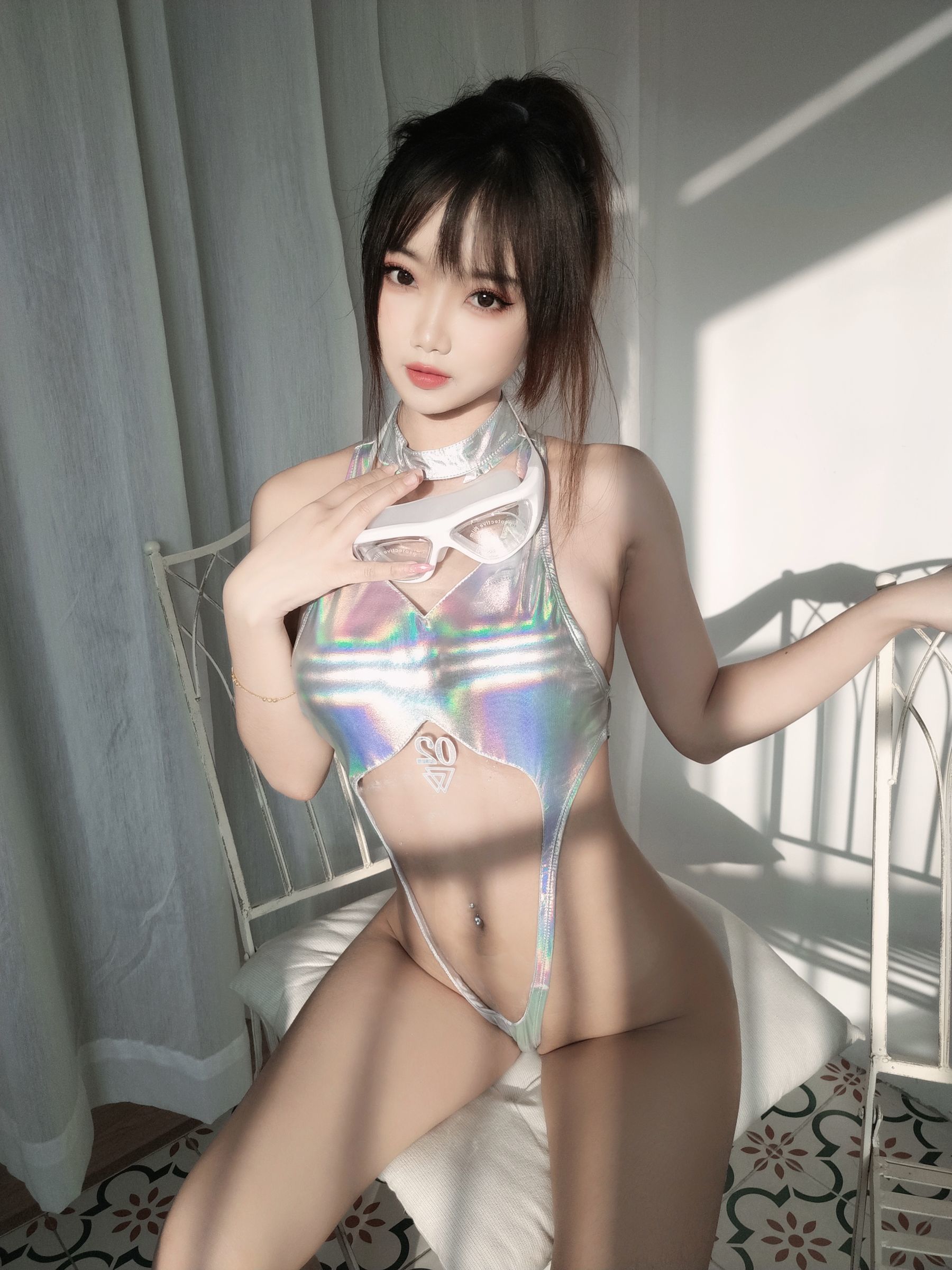 白嫩美少女鬼畜瑶 – 镭射竞泳 Cosplay-第6张