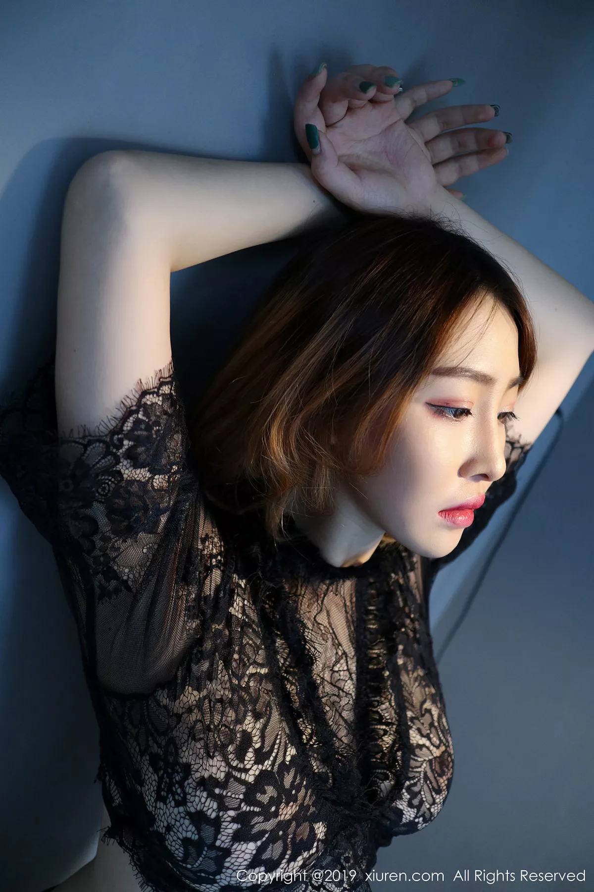 [XiuRen秀人网]第1686期瑶啊摇的瑶写真  第3张-《94零社区》