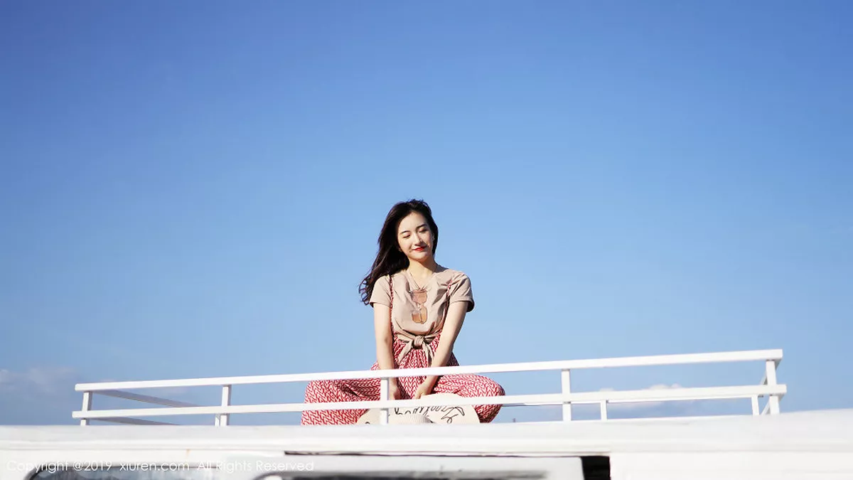 [XiuRen秀人网]第1718期艺儿拿铁写真  第2张-《94零社区》