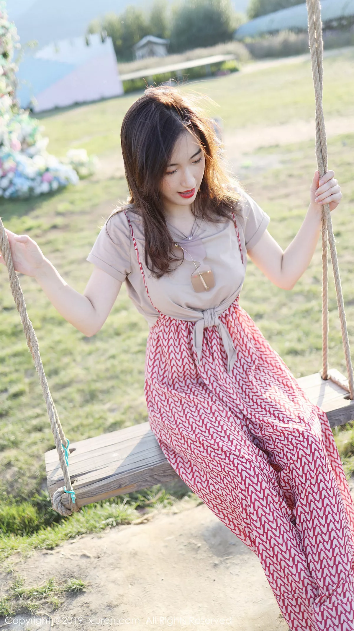 [XiuRen秀人网]第1718期艺儿拿铁写真  第32张-《94零社区》