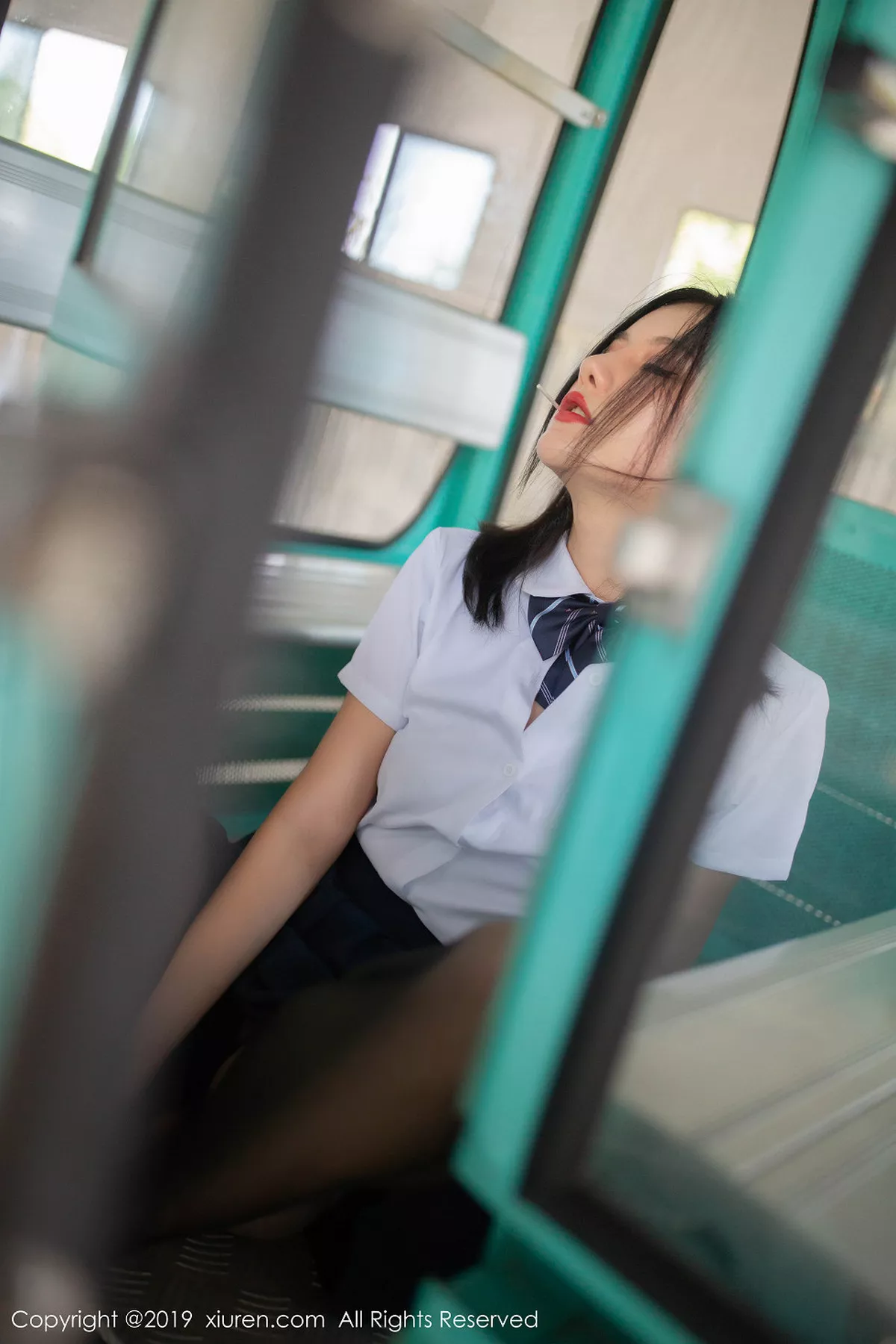 [XiuRen秀人网]第1723期就是阿朱啊写真  第2张-《94零社区》